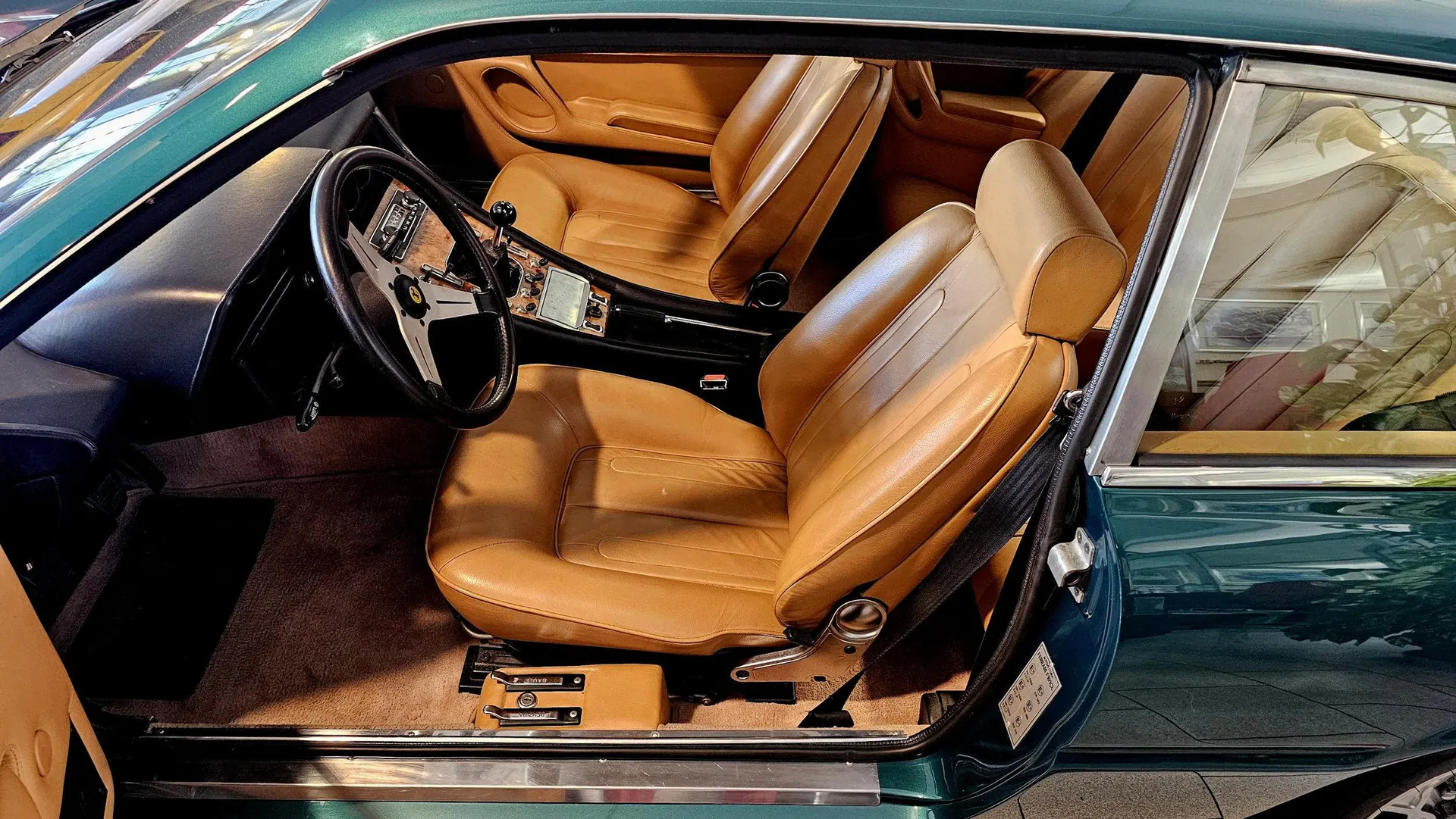 Ferrari 400 — photo 10