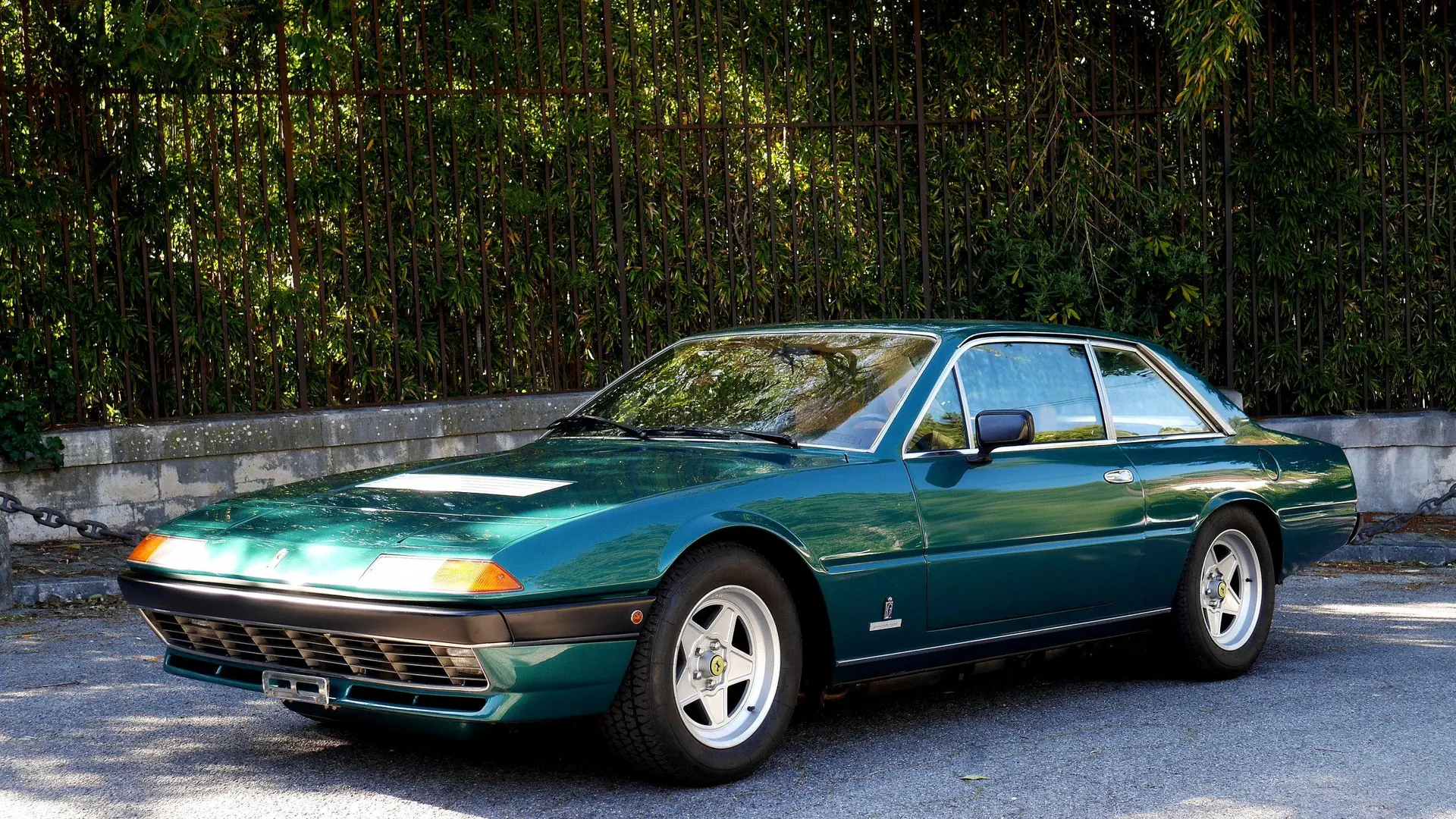 Ferrari 400 — photo 19