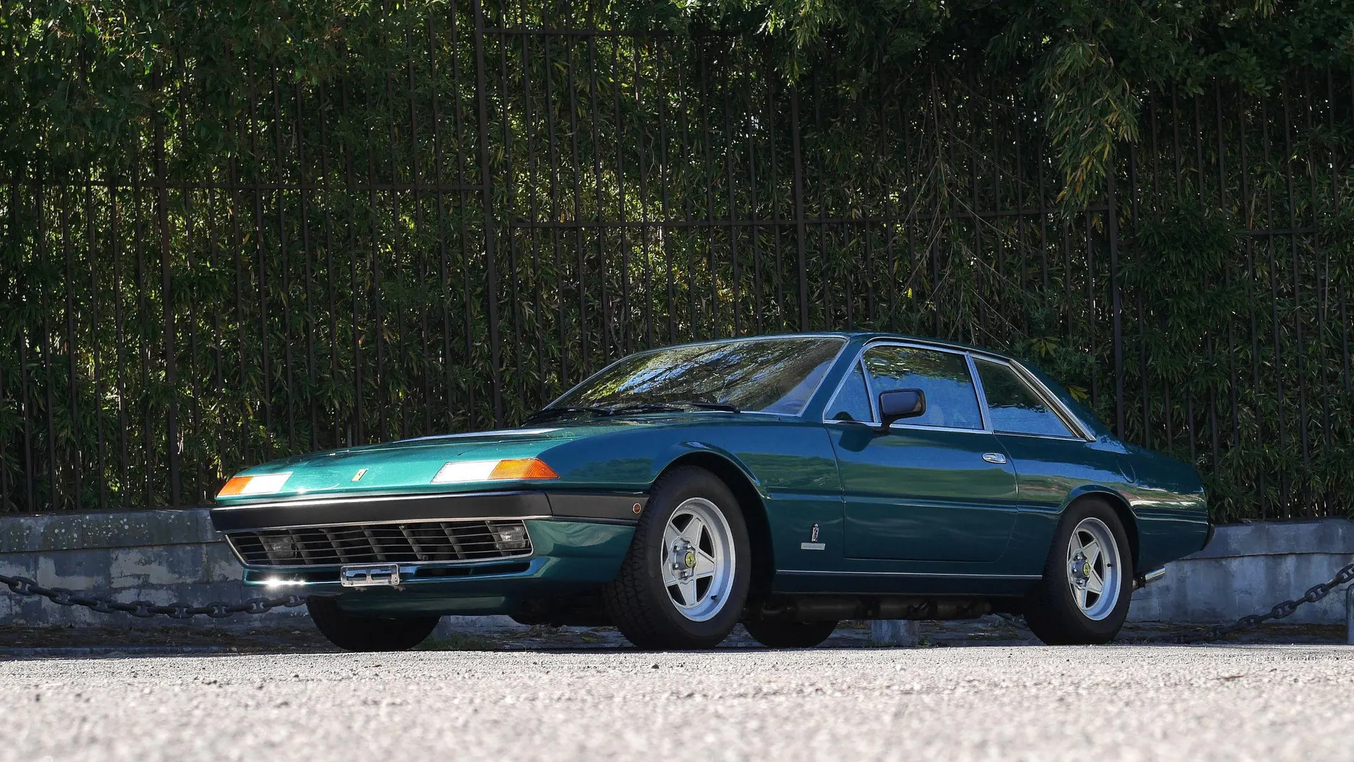 Ferrari 400 — photo 3
