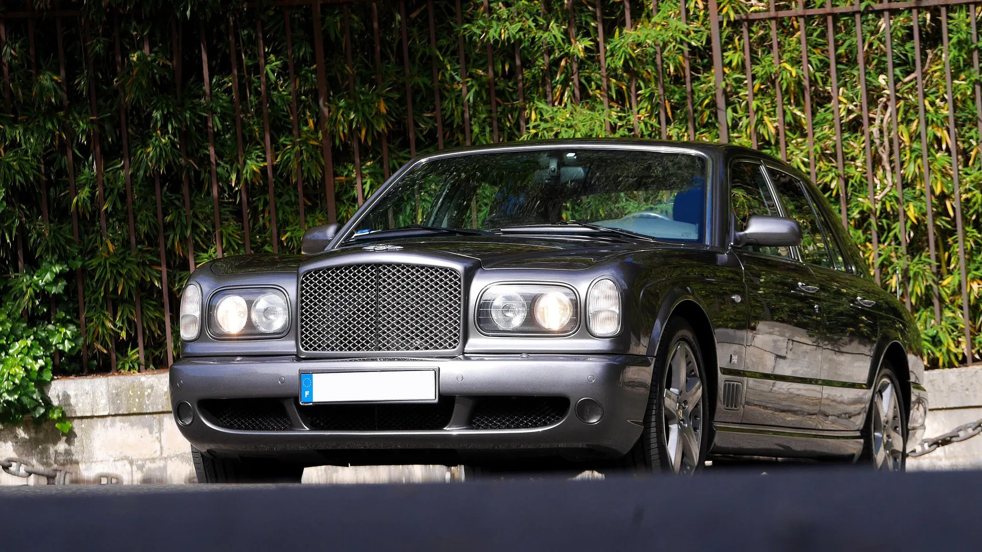Bentley ARNAGE — photo 7