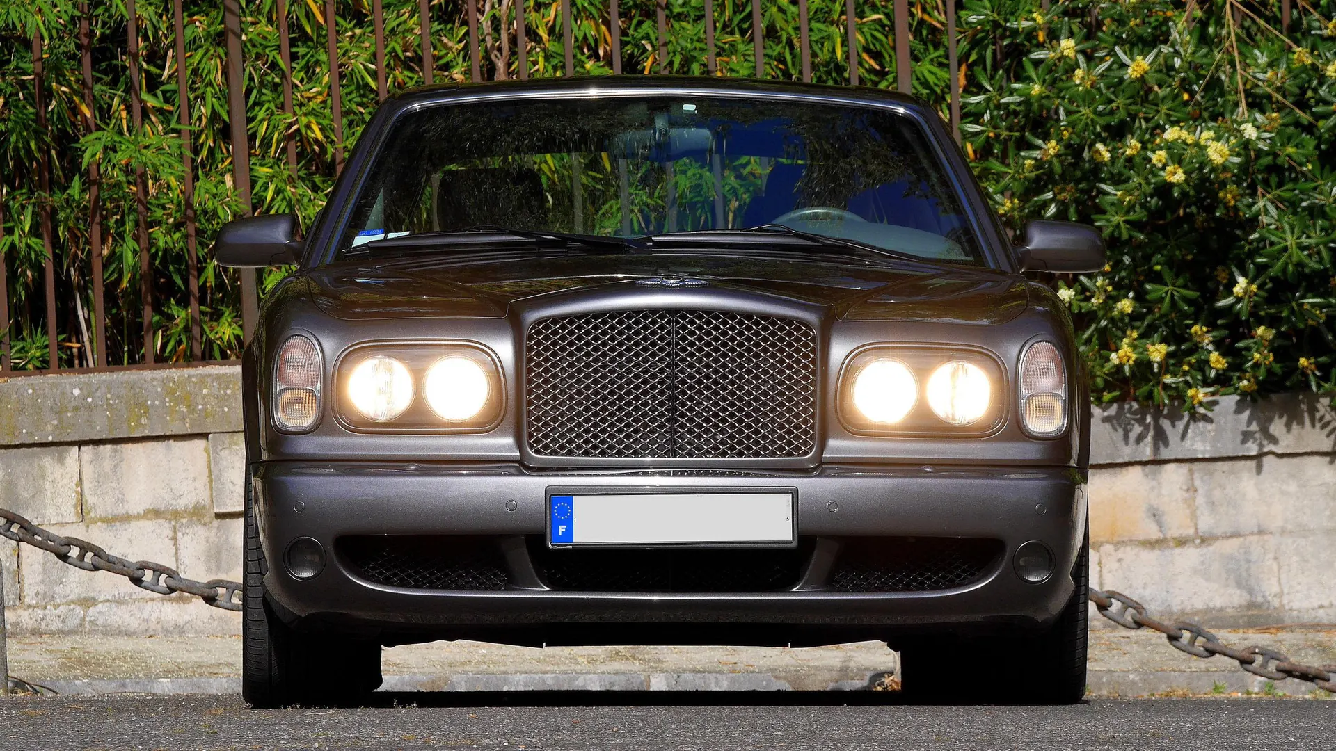 Bentley ARNAGE — photo 12