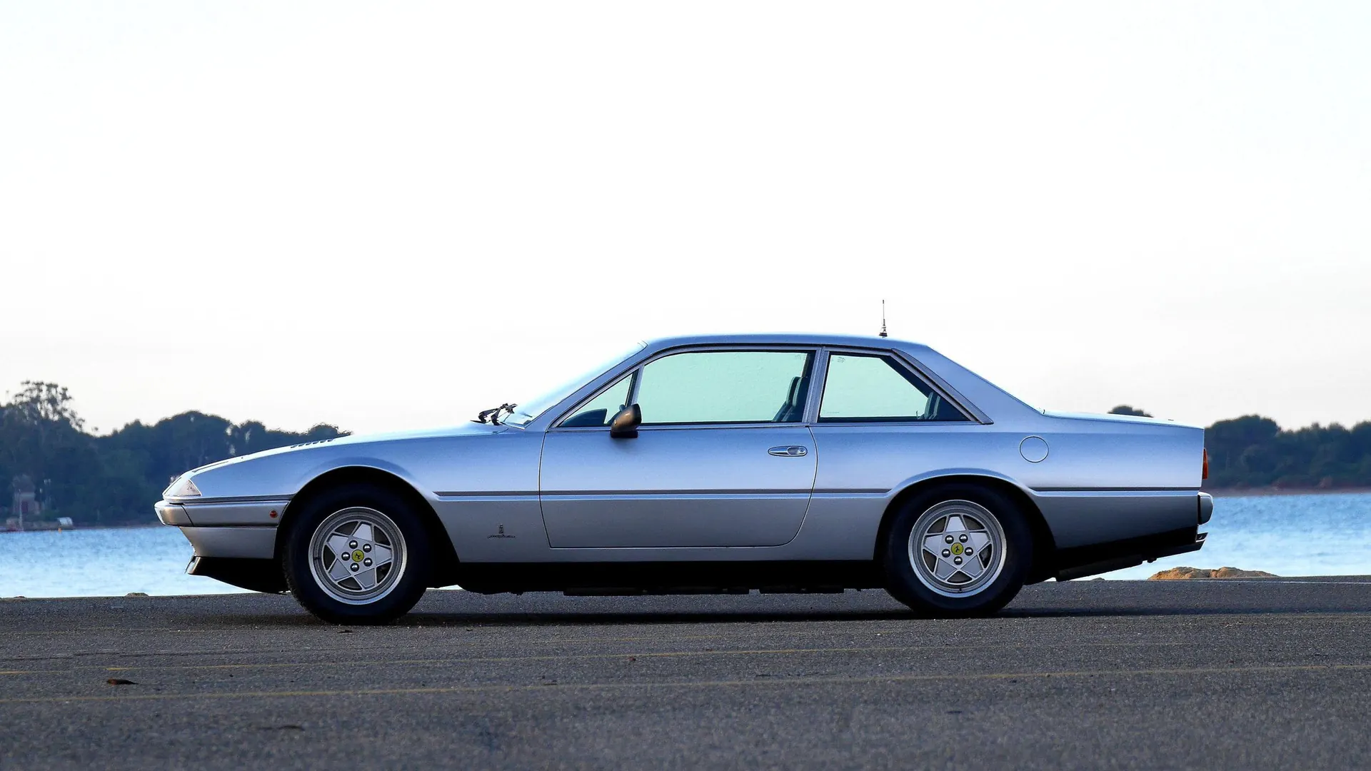 Ferrari 412 — photo 12