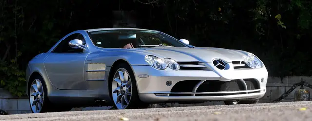 Mercedes-Benz SLR