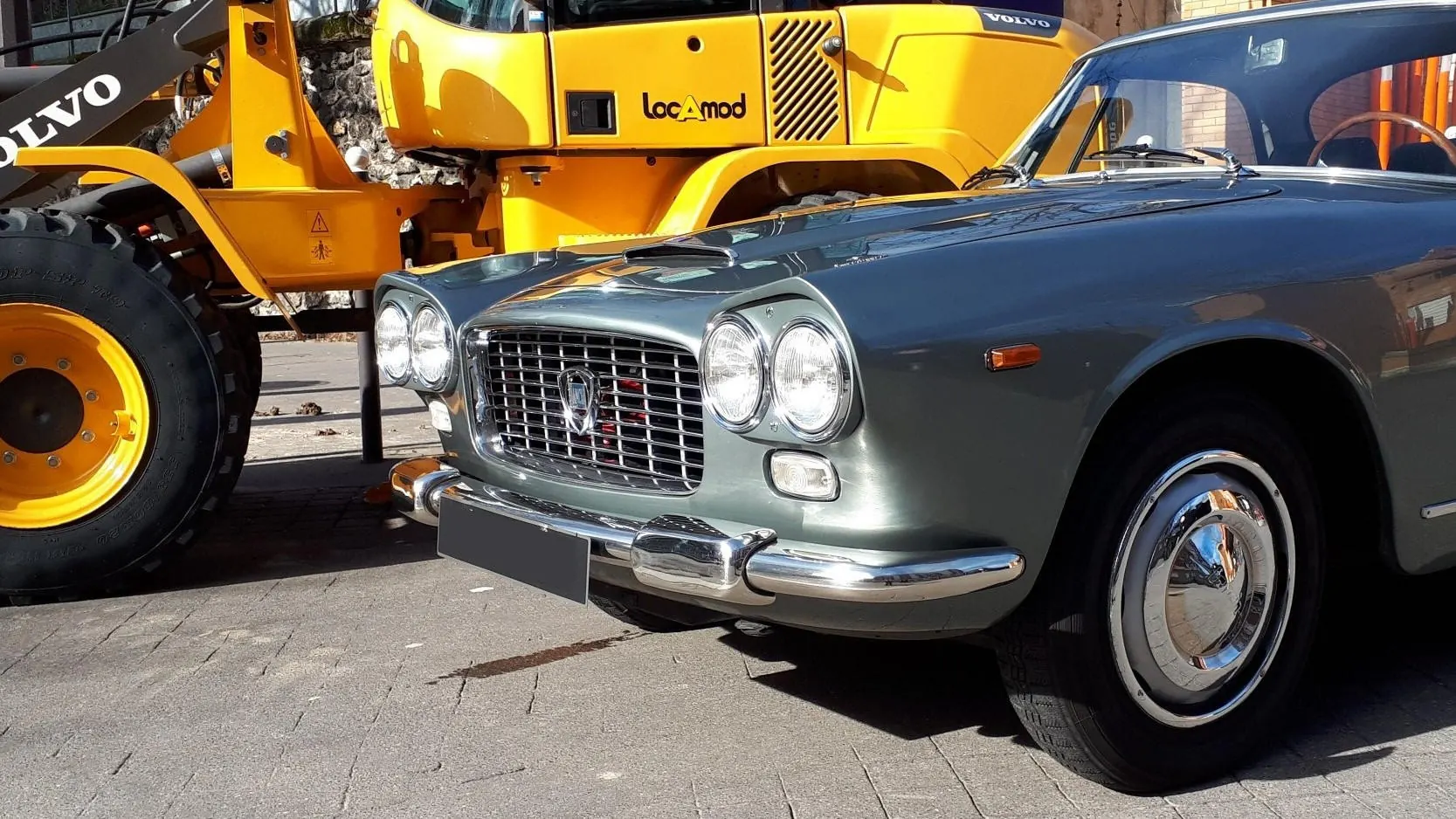 Lancia Flaminia — photo 3
