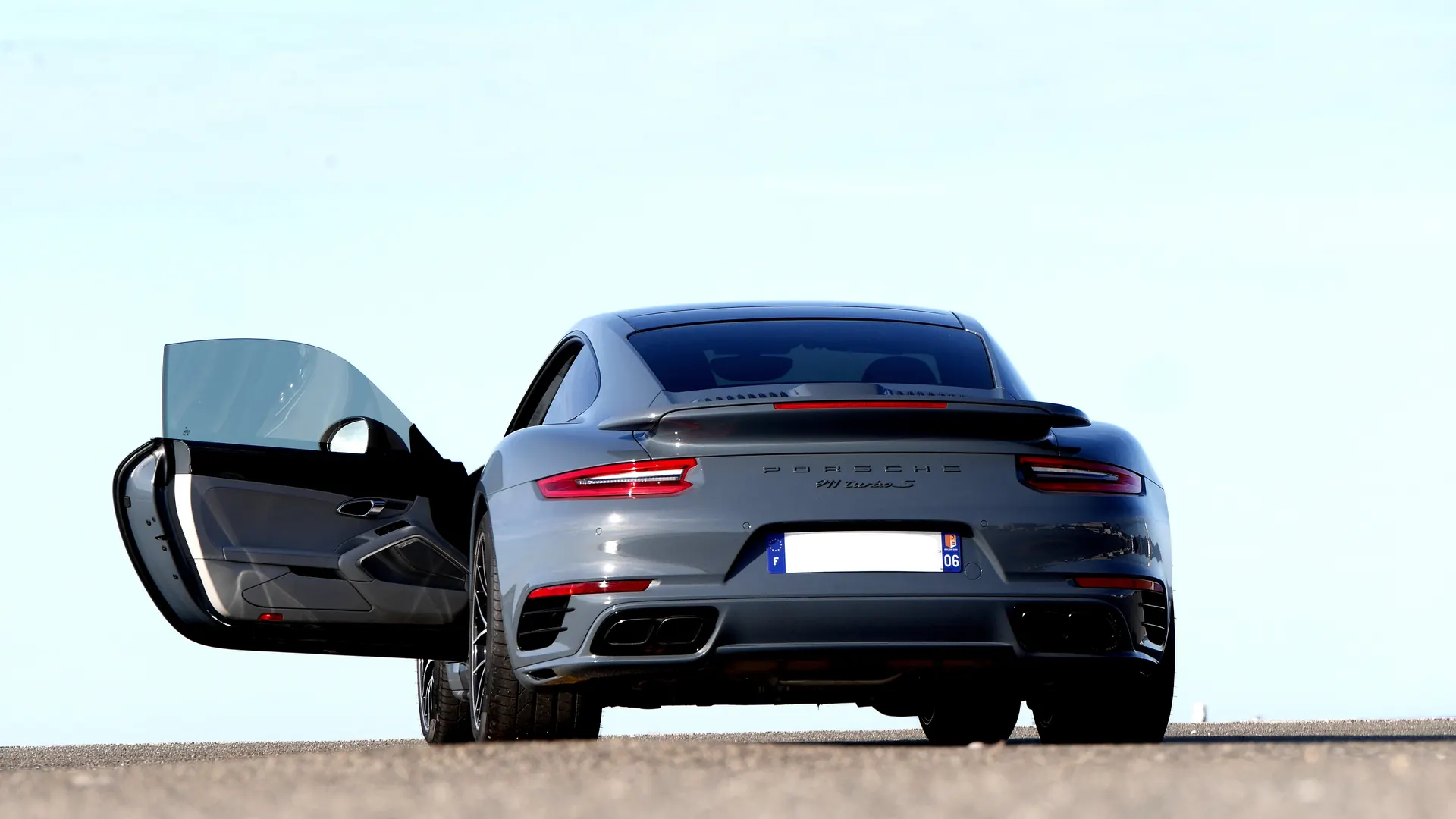 Porsche 991 — photo 7