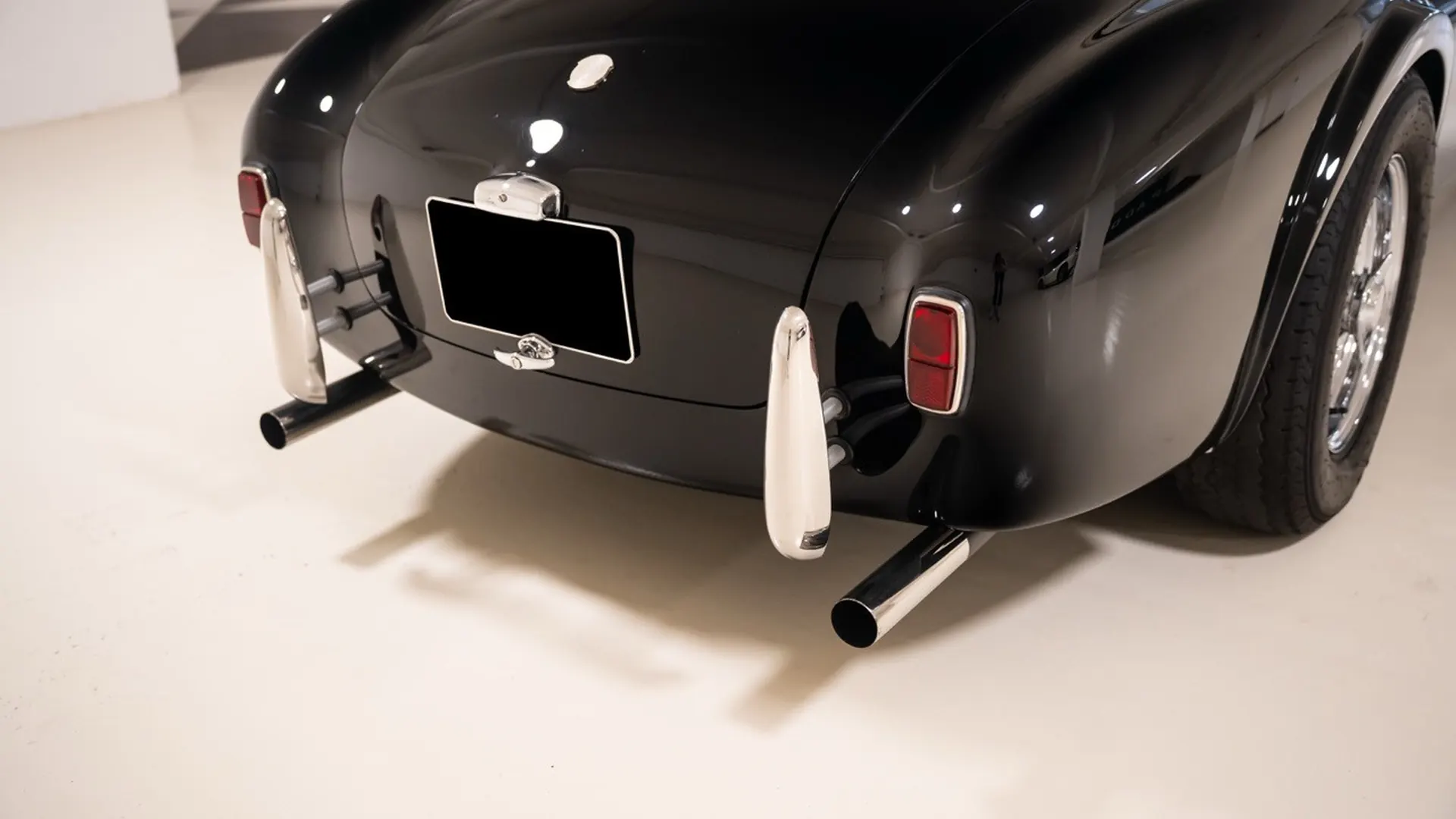 Shelby COBRA — photo 12