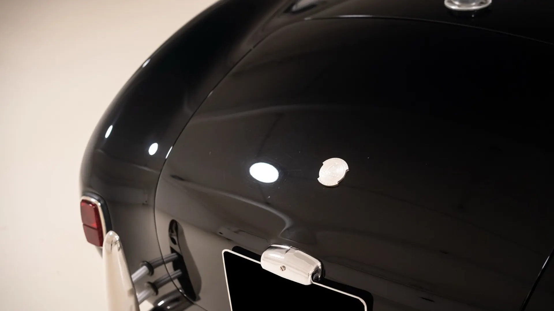 Shelby COBRA — photo 11