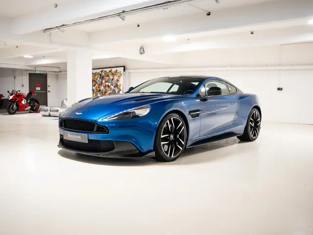 Aston Martin VANQUISH
