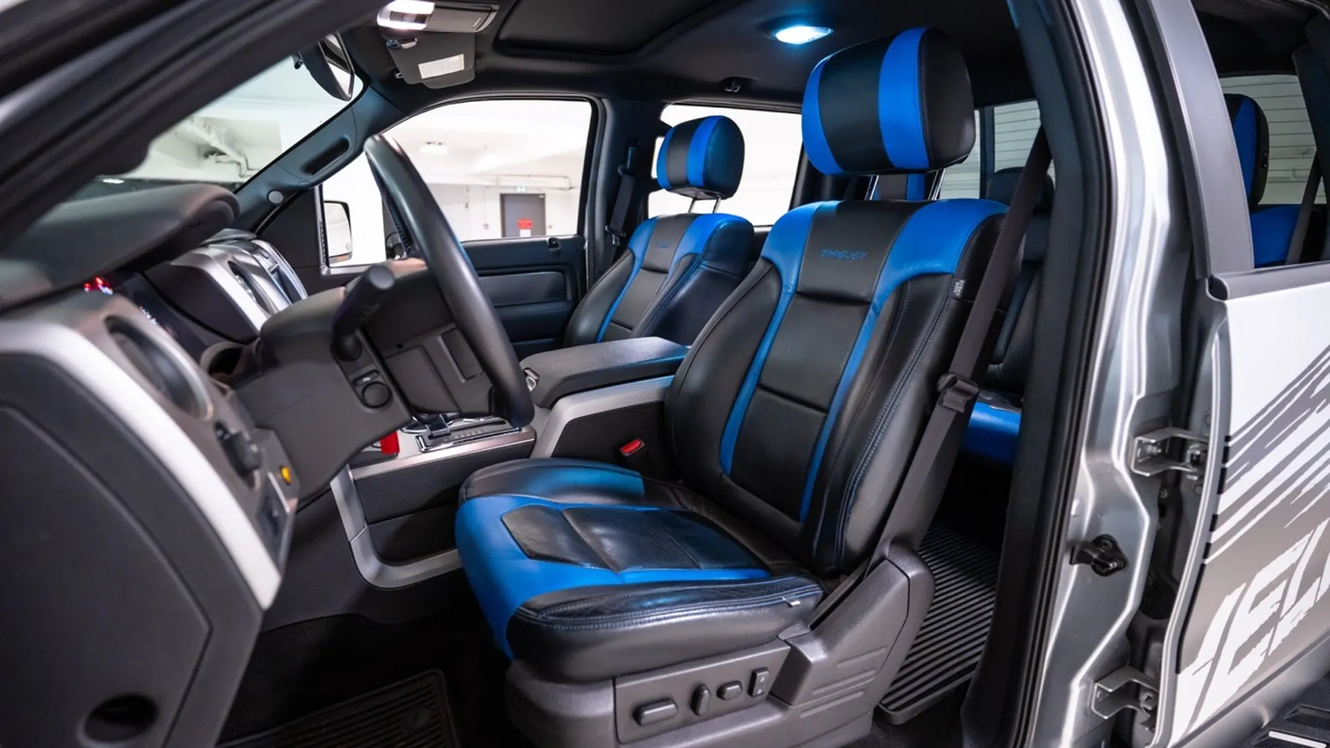 Ford F150 — photo 45
