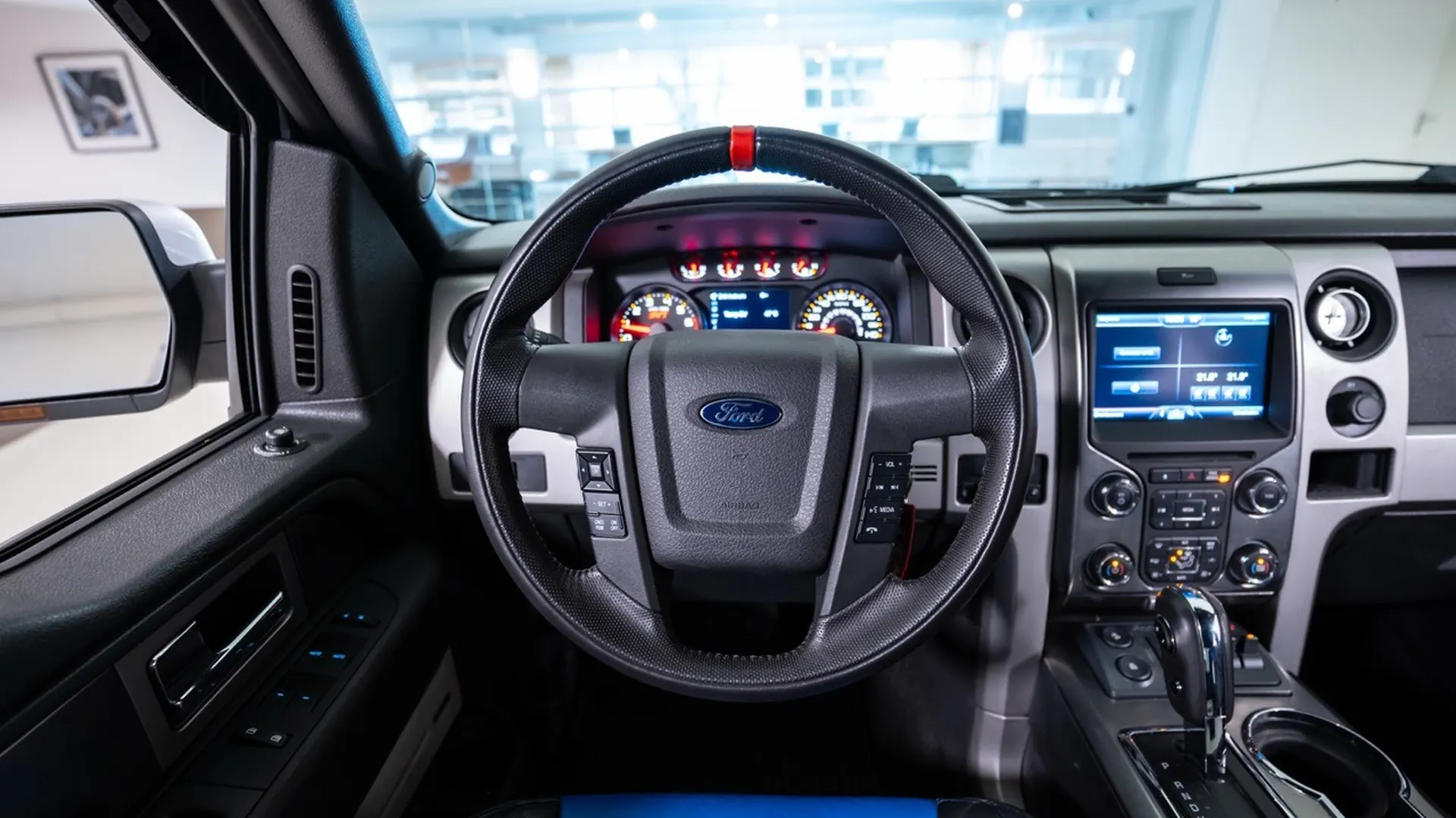 Ford F150 — photo 48