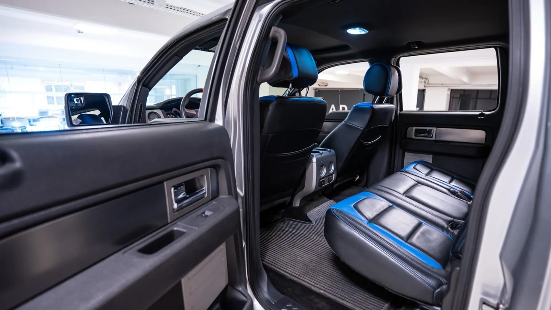 Ford F150 — photo 46