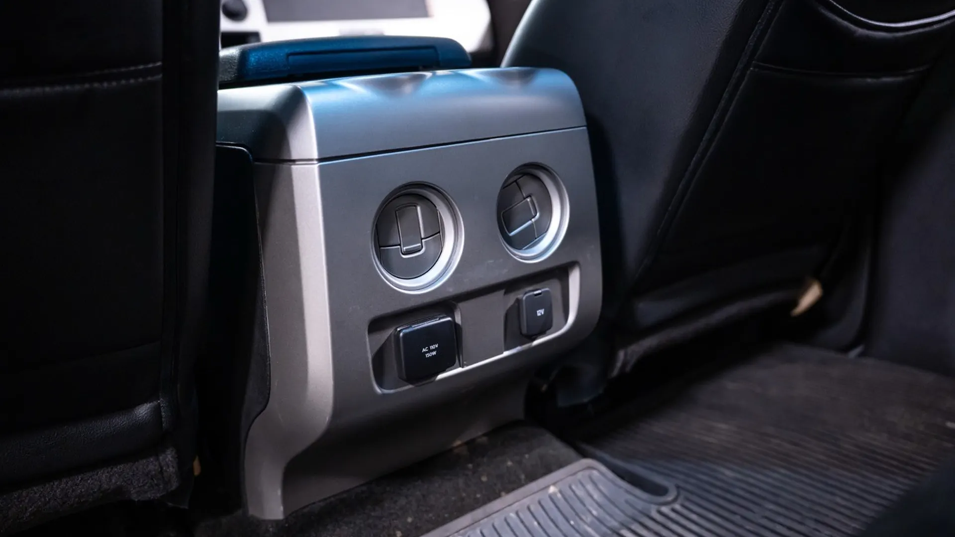 Ford F150 — photo 43