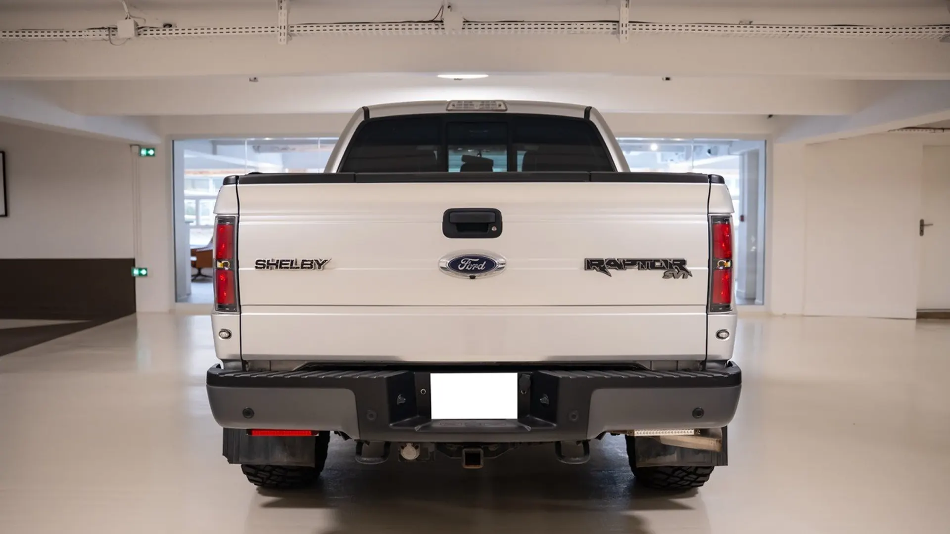 Ford F150 — photo 19