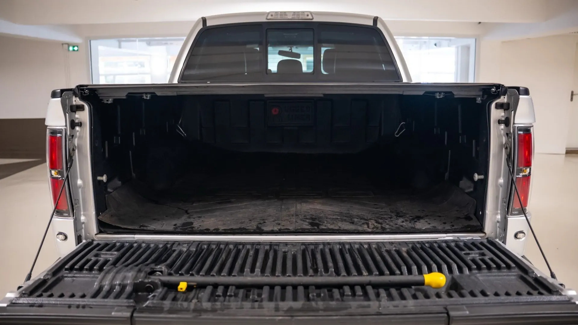 Ford F150 — photo 22