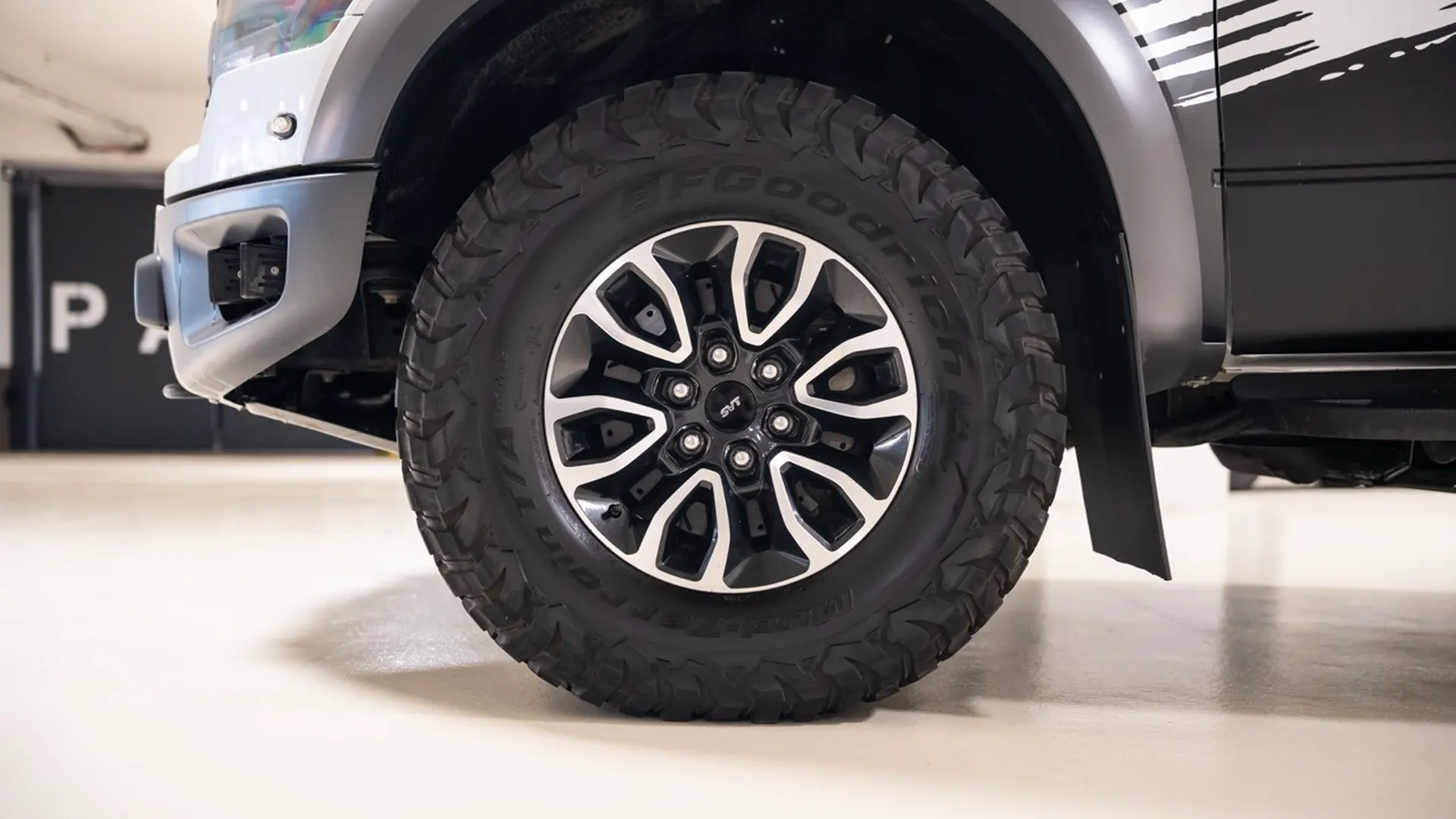 Ford F150 — photo 8