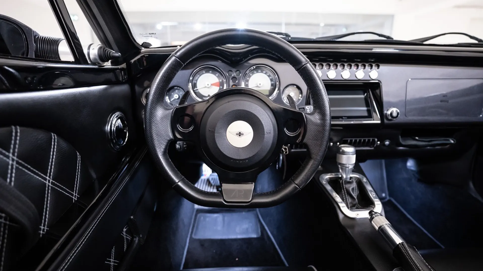 Morgan AERO8 — photo 32