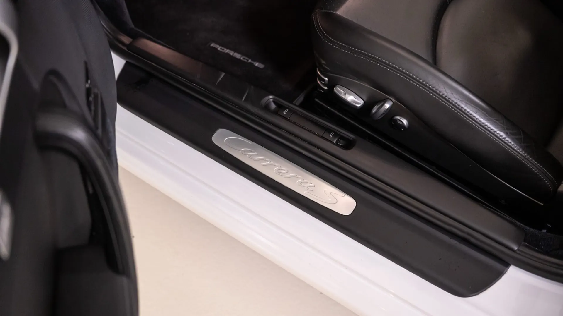 Porsche 997 — photo 19