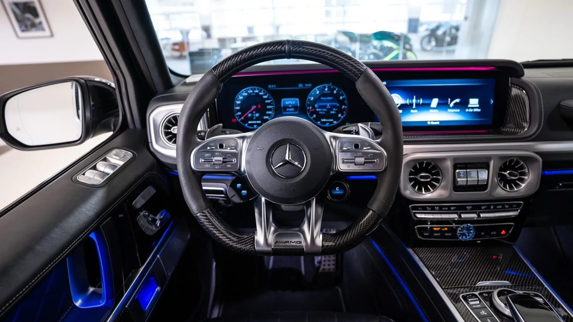 Mercedes G63 — photo 42