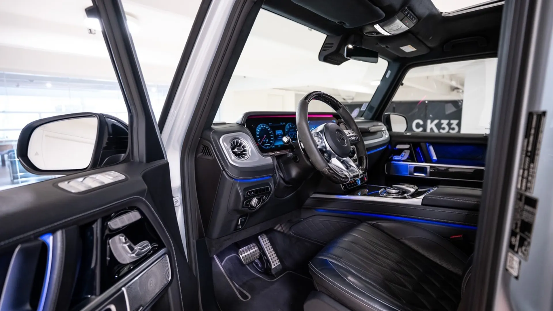 Mercedes G63 — photo 37