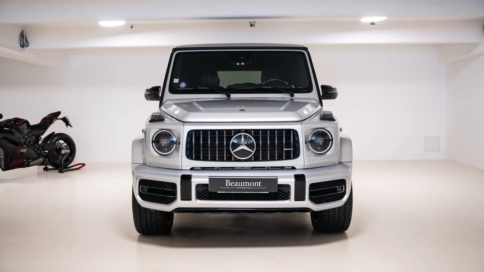 Mercedes G63 — photo 2