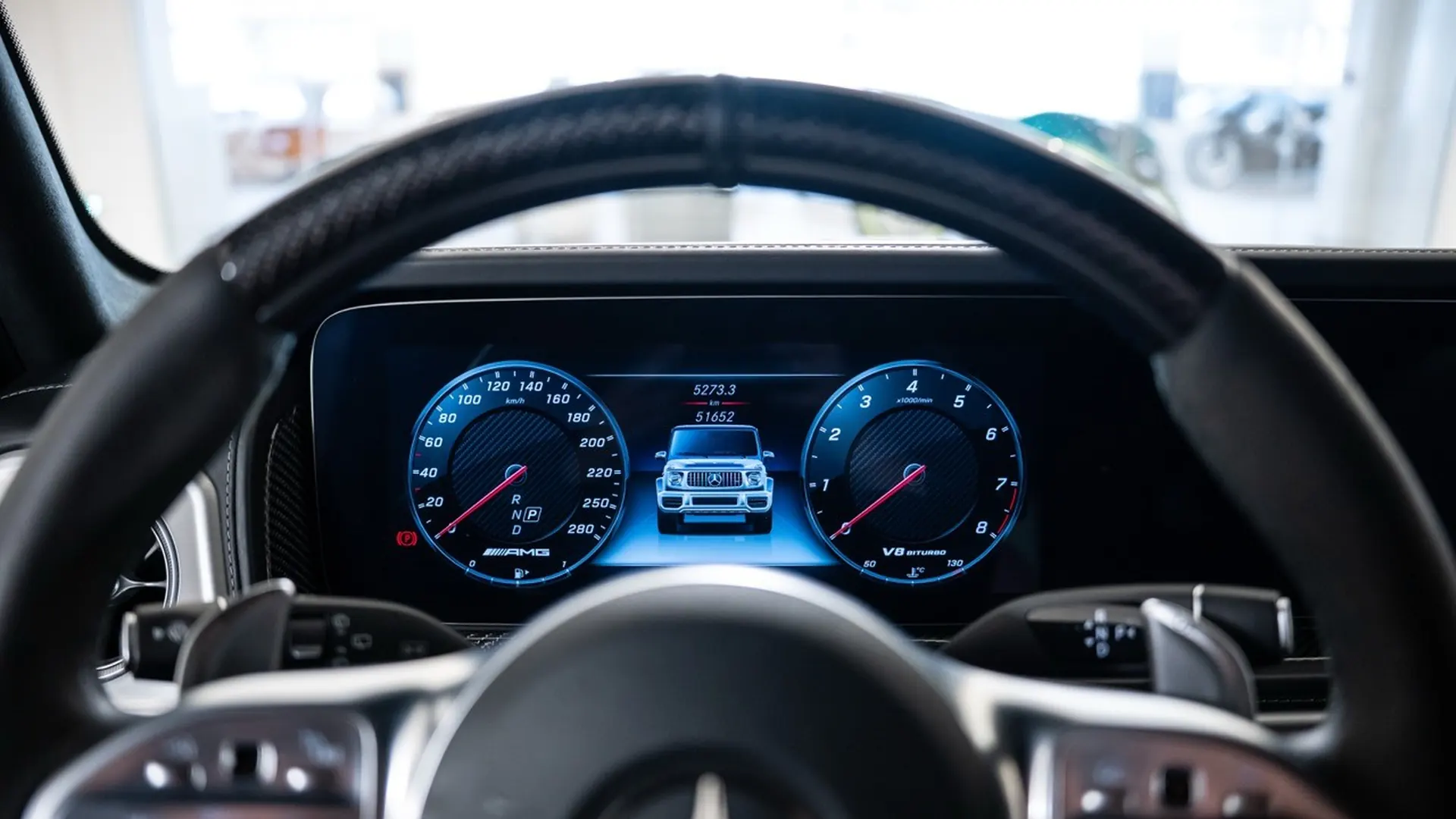 Mercedes G63 — photo 26