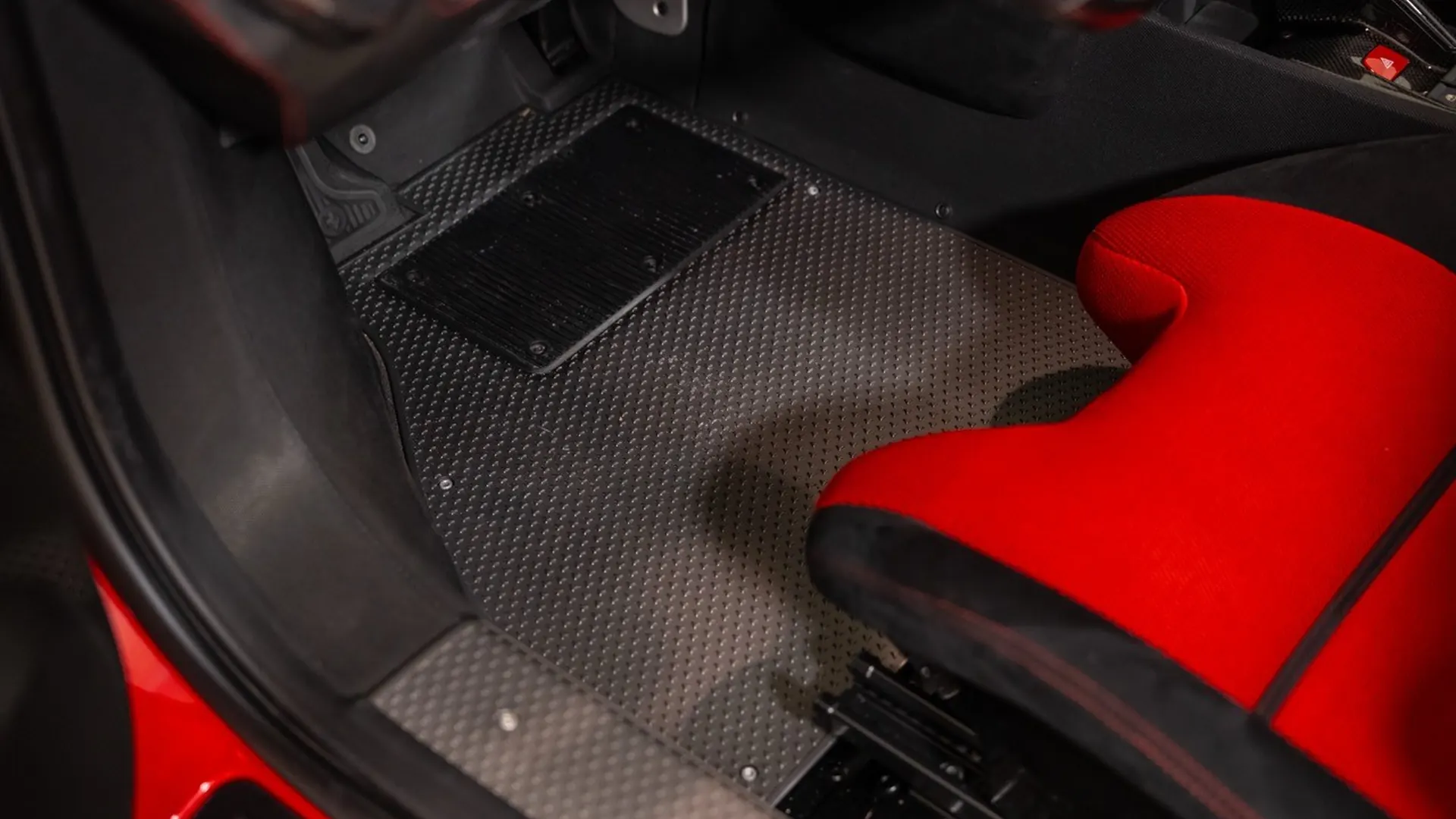 Ferrari 458 — photo 29
