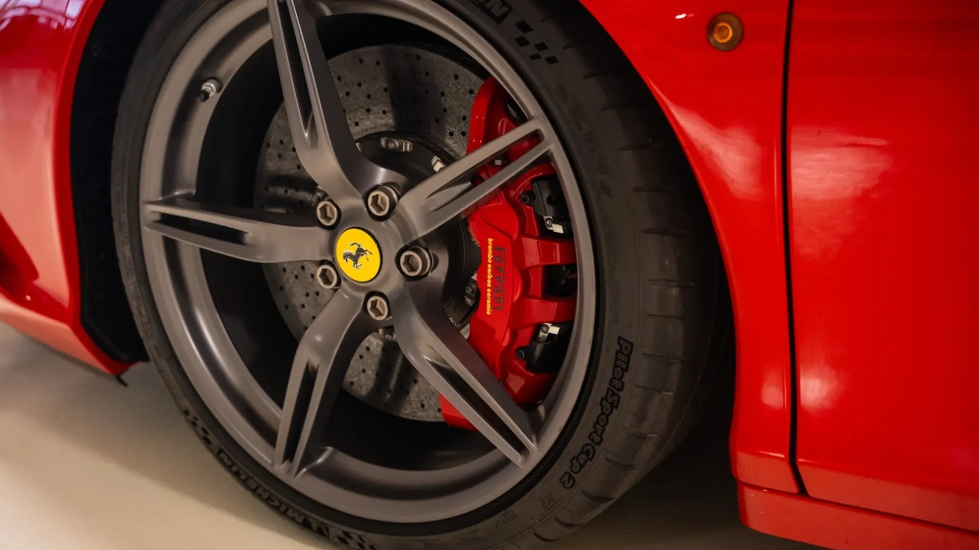 Ferrari 458 — photo 9