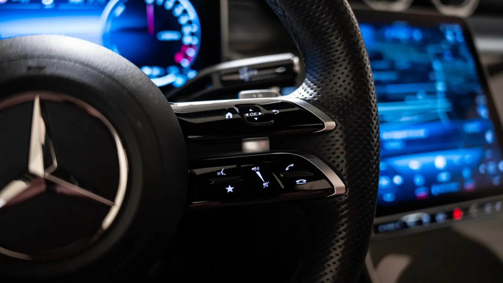 Mercedes-Benz GLC — photo 29