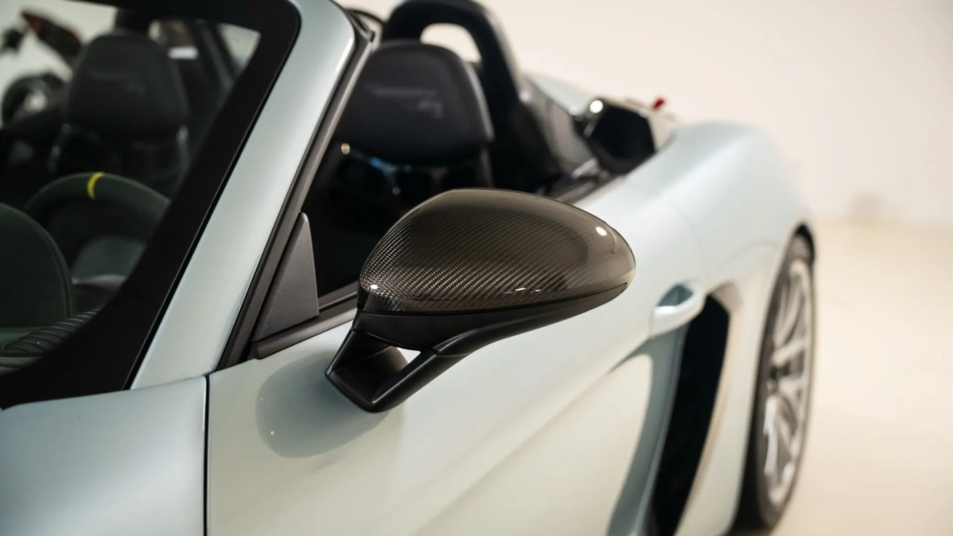 Porsche 718 — photo 14