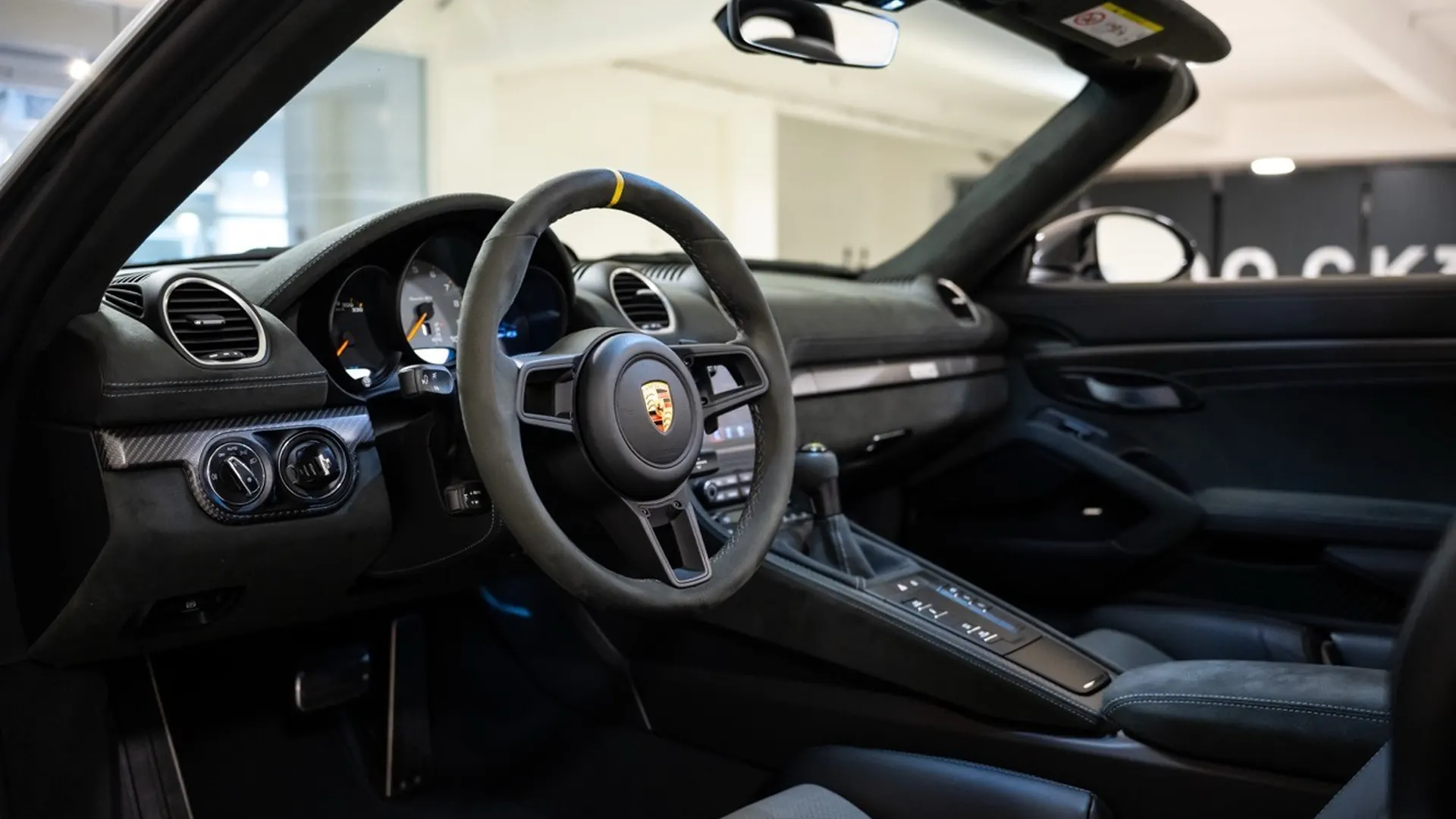 Porsche 718 — photo 34