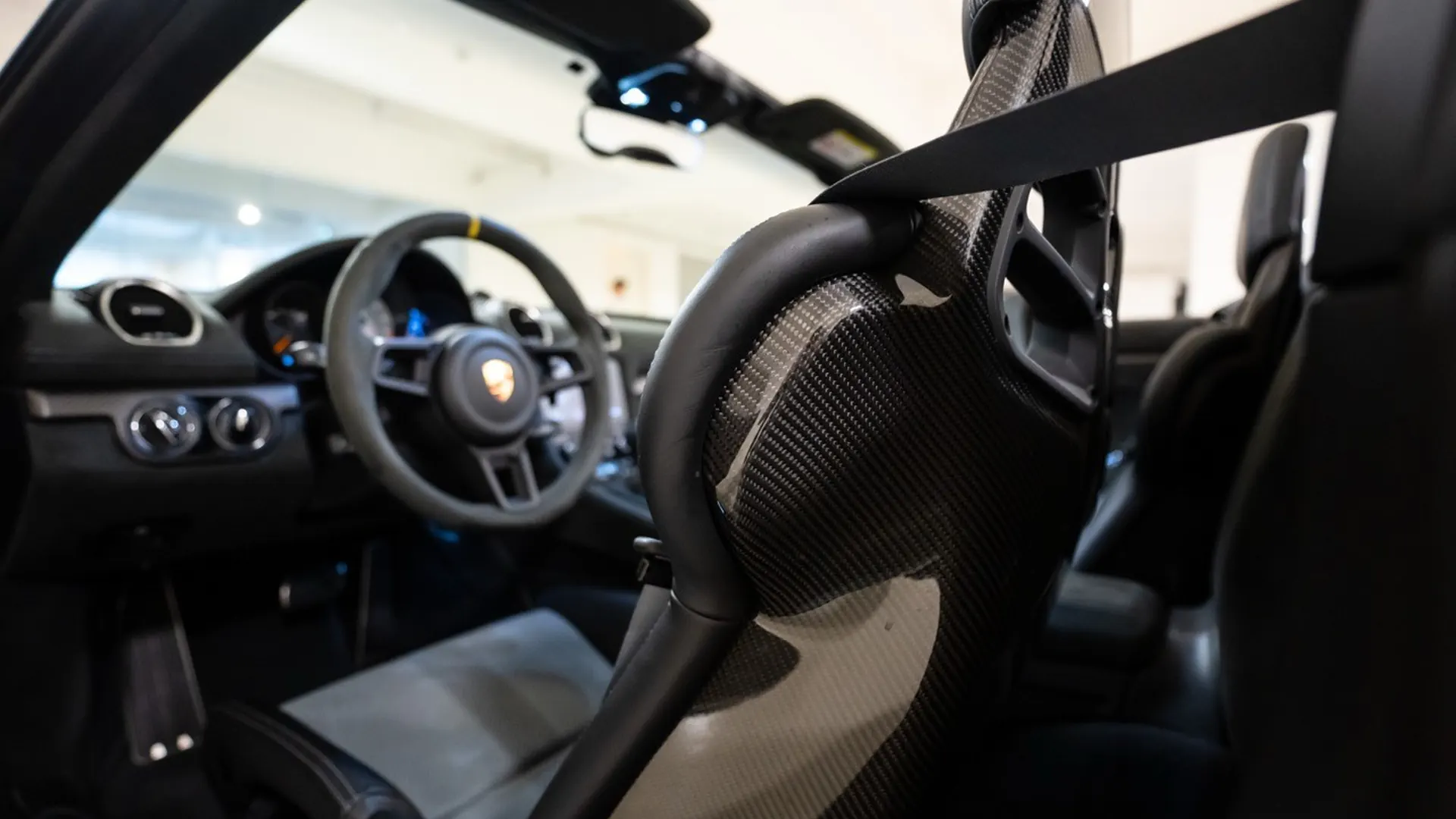 Porsche 718 — photo 31