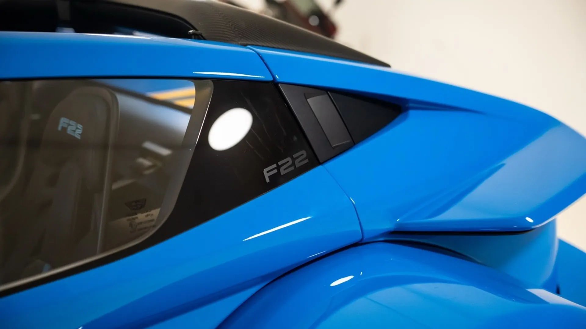 Donkervoort F22 — photo 13