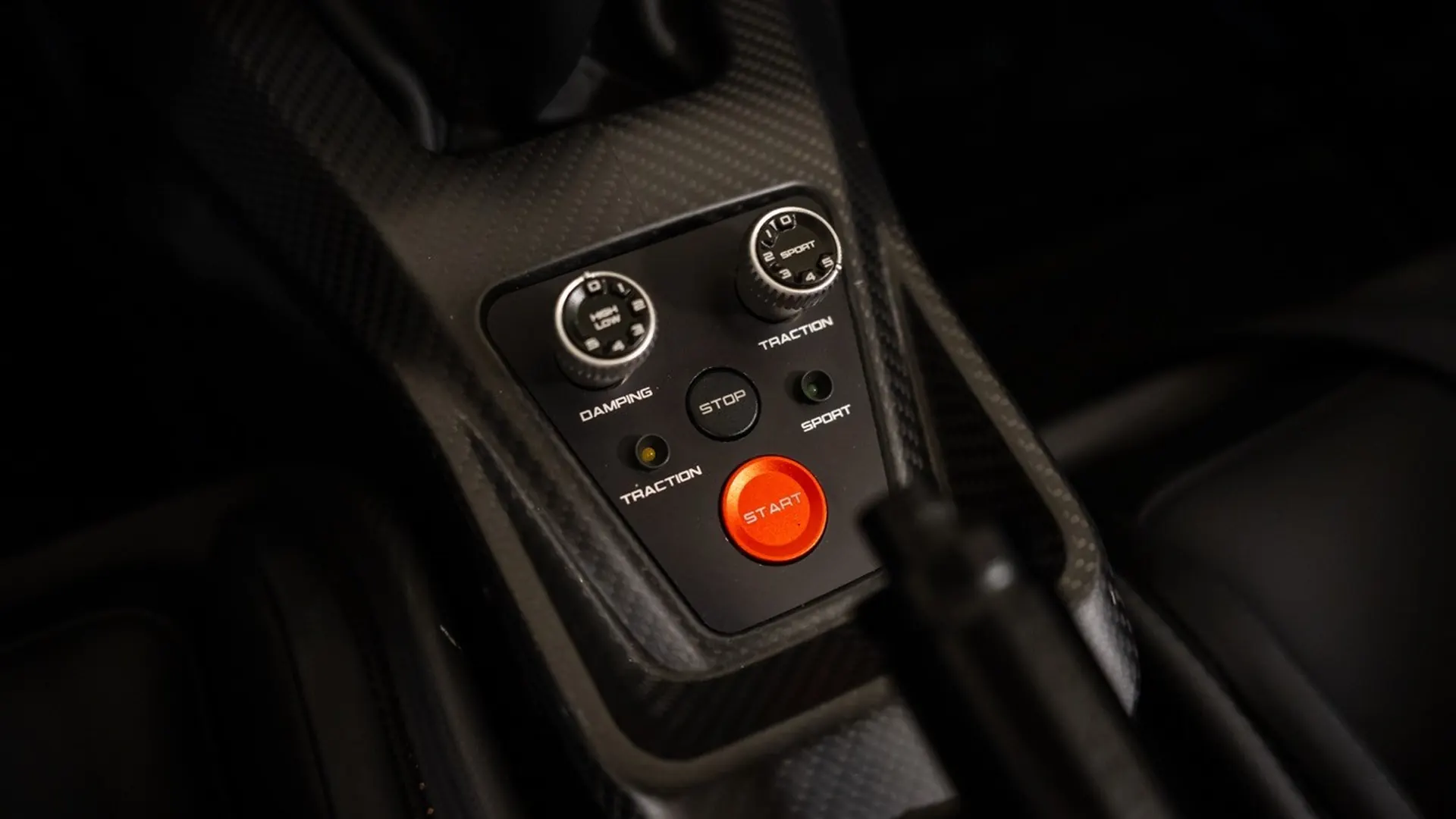 Donkervoort F22 — photo 41
