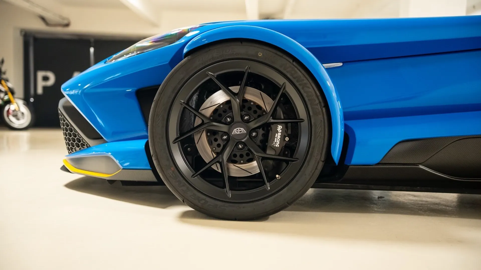 Donkervoort F22 — photo 8