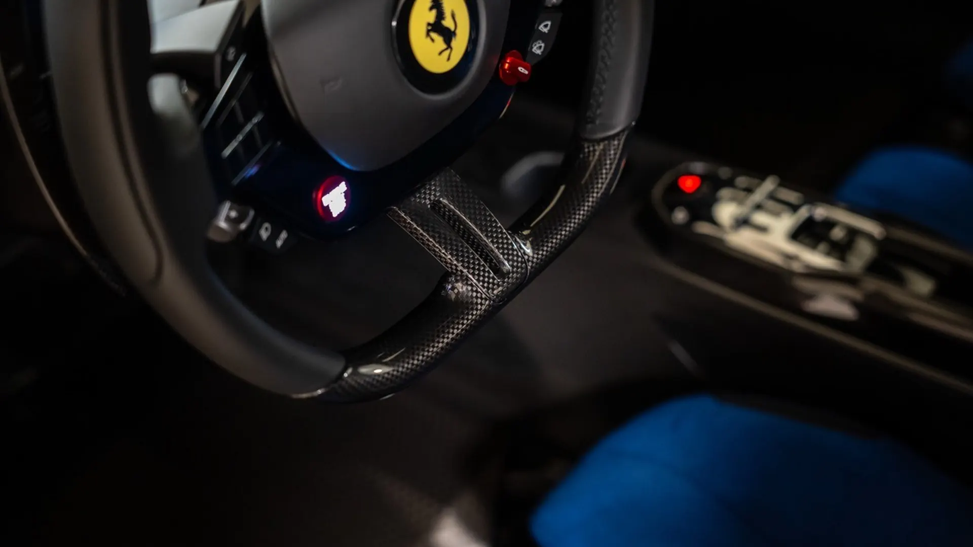 Ferrari 296 — photo 32