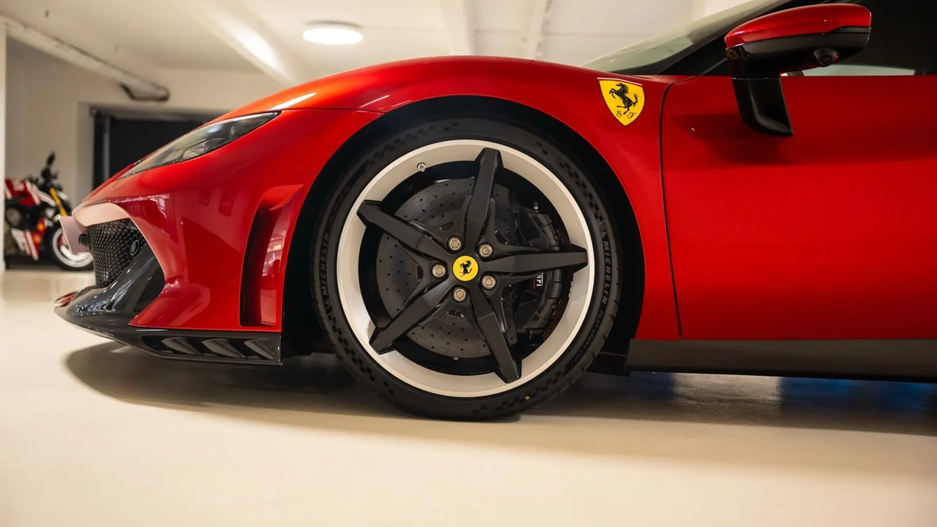 Ferrari 296 — photo 9