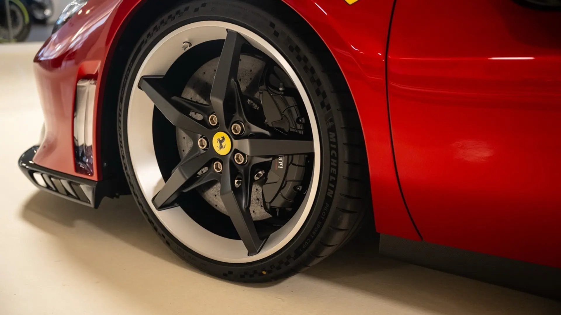 Ferrari 296 — photo 10