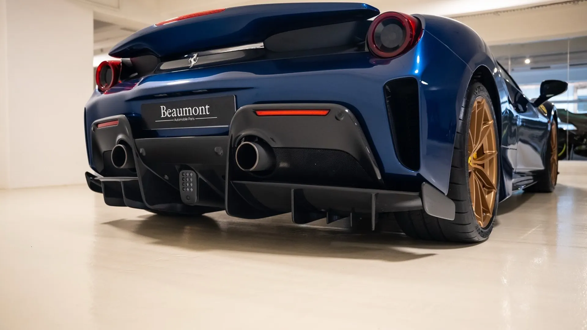Ferrari 488 — photo 14