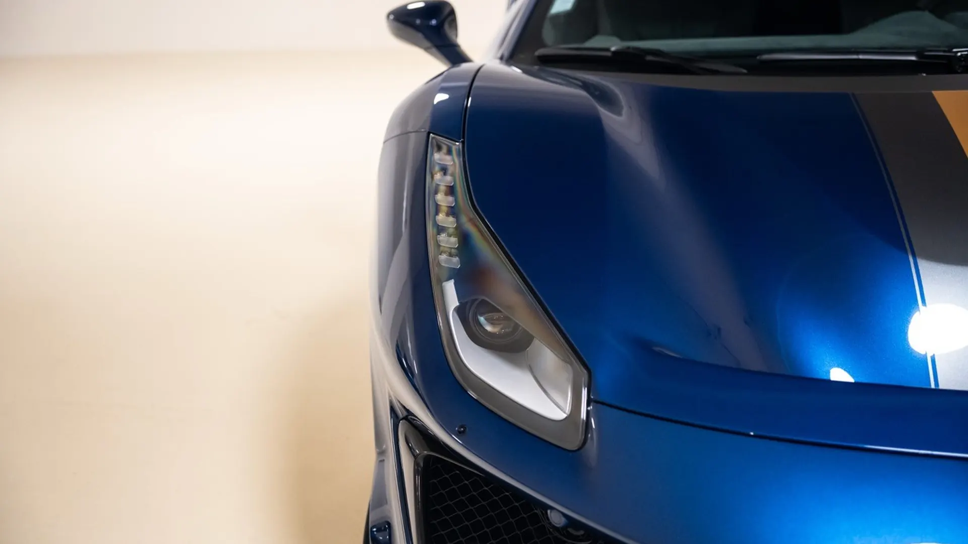 Ferrari 488 — photo 3