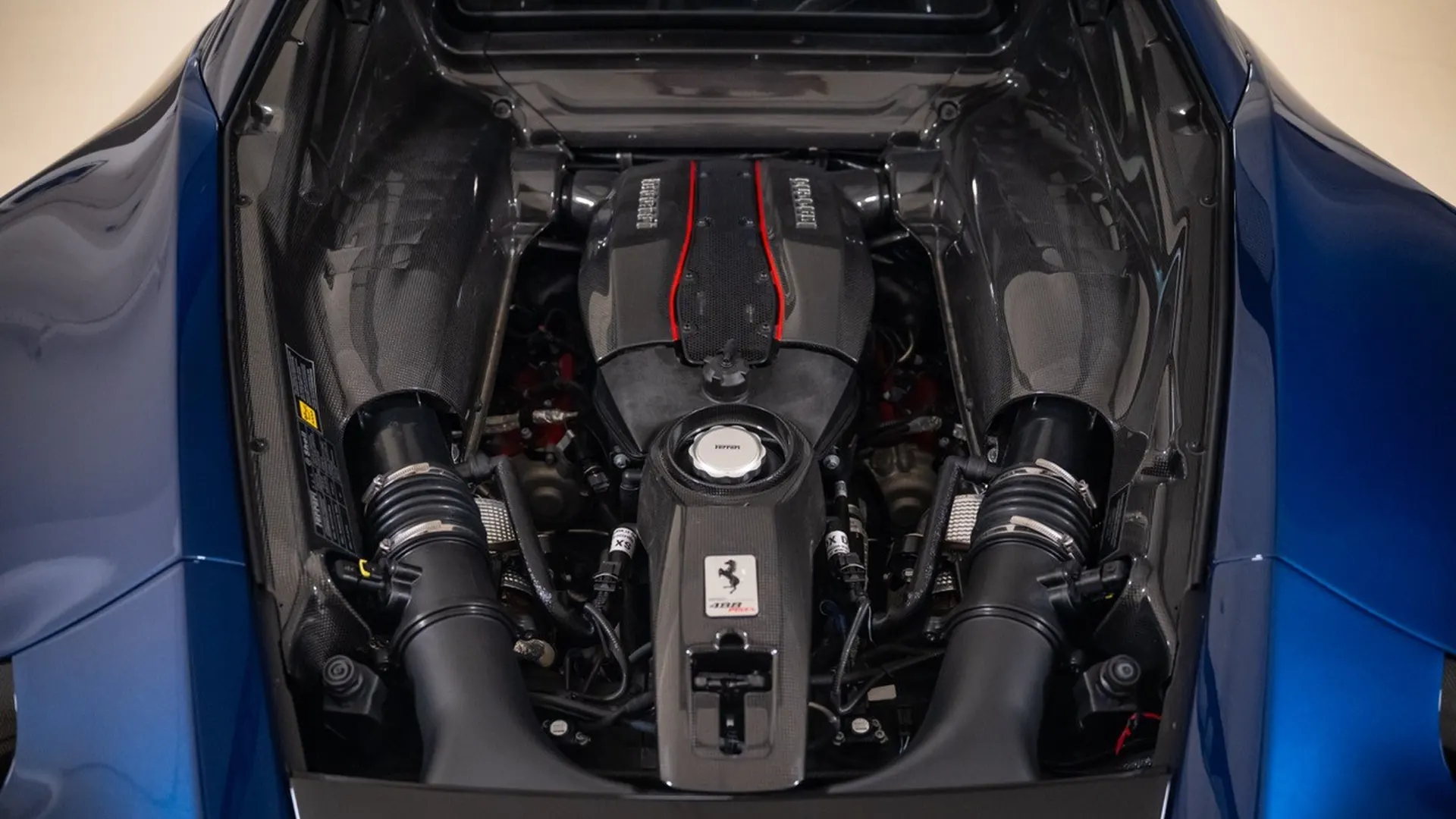 Ferrari 488 — photo 21