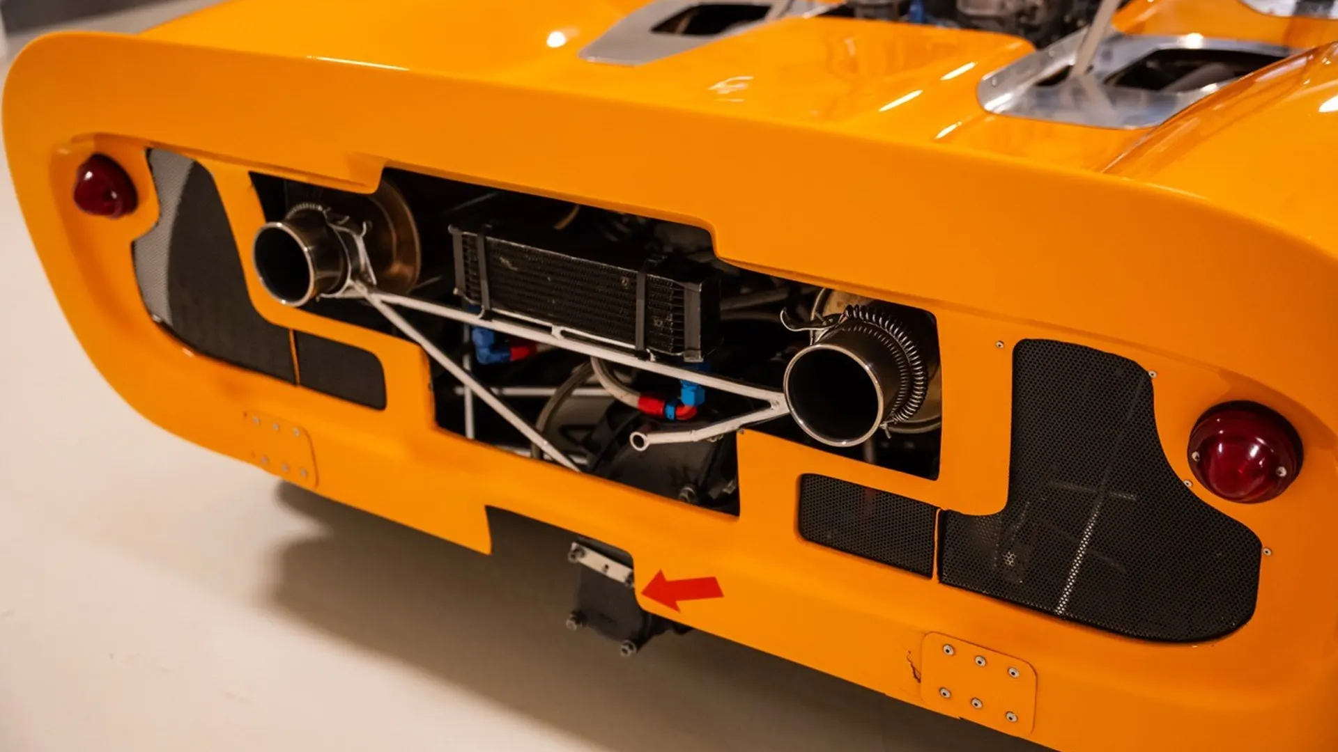 McLaren Elva — photo 13