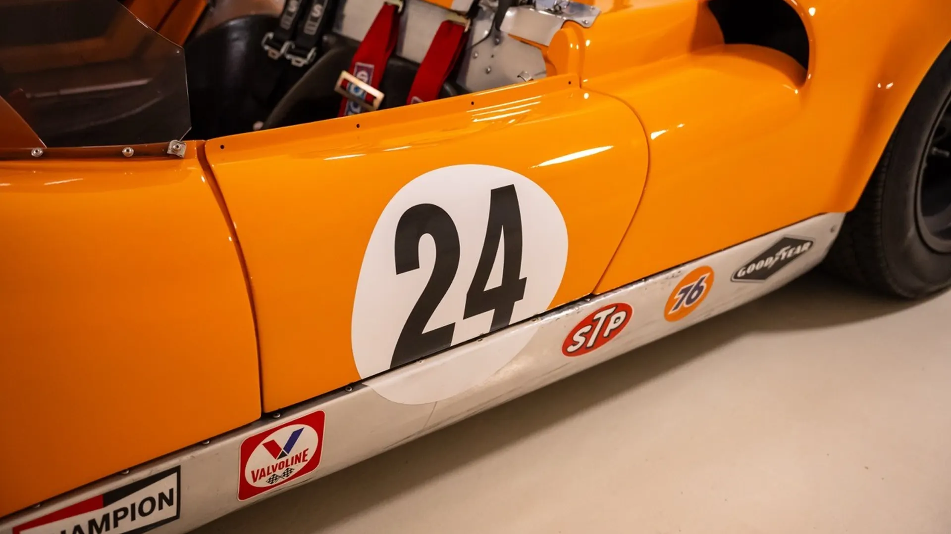 McLaren Elva — photo 8