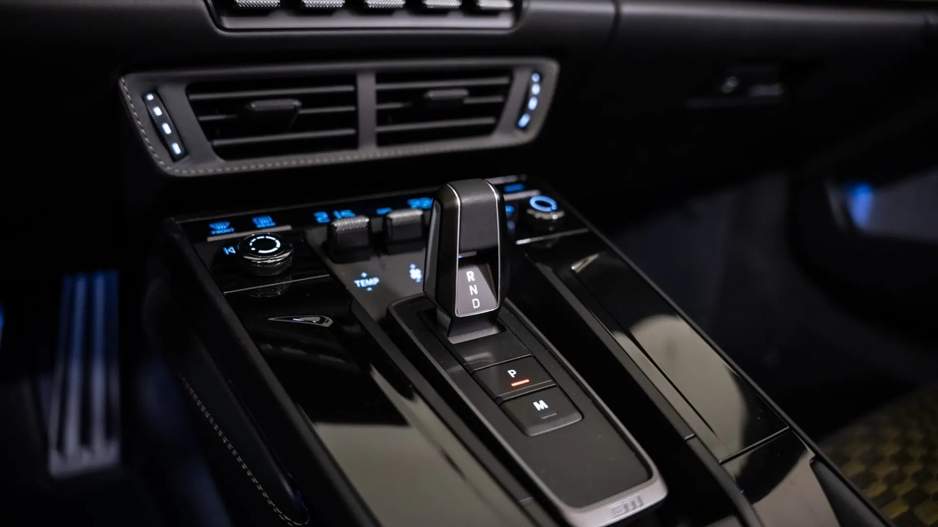 Porsche 992 — photo 41