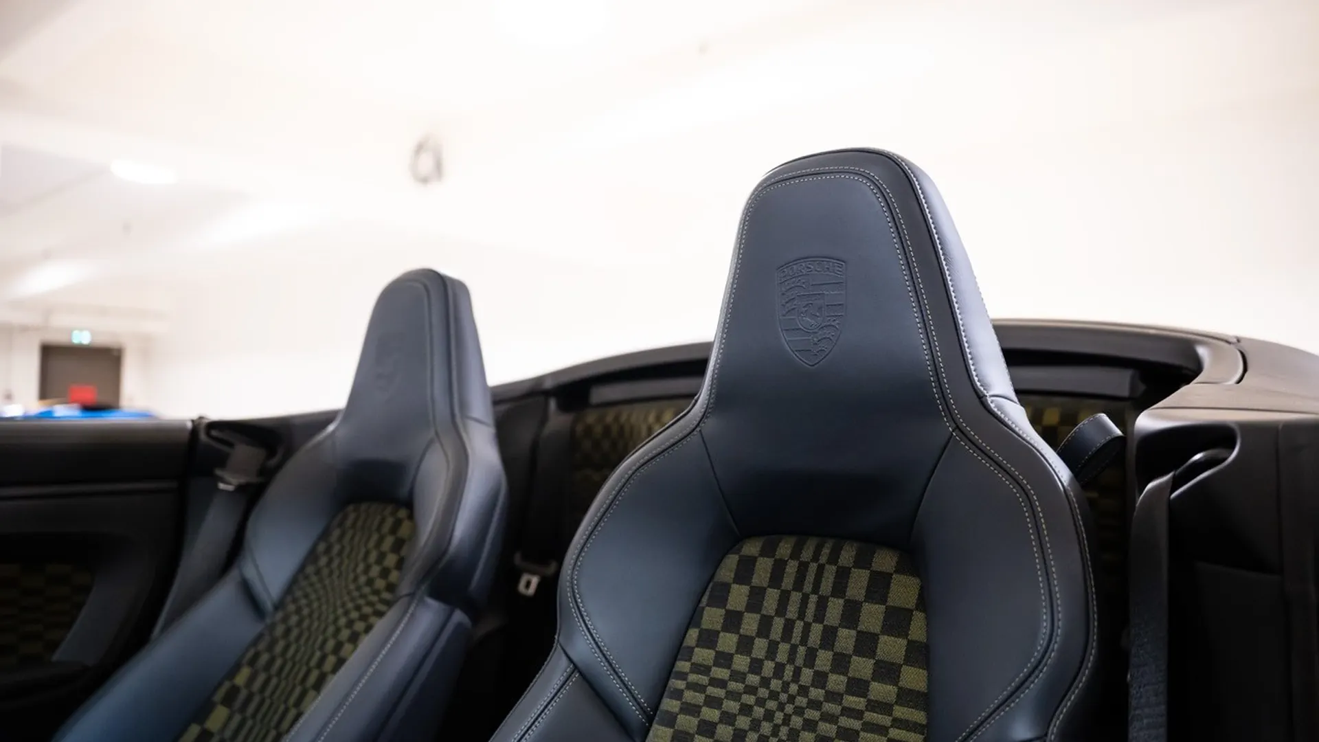 Porsche 992 — photo 29
