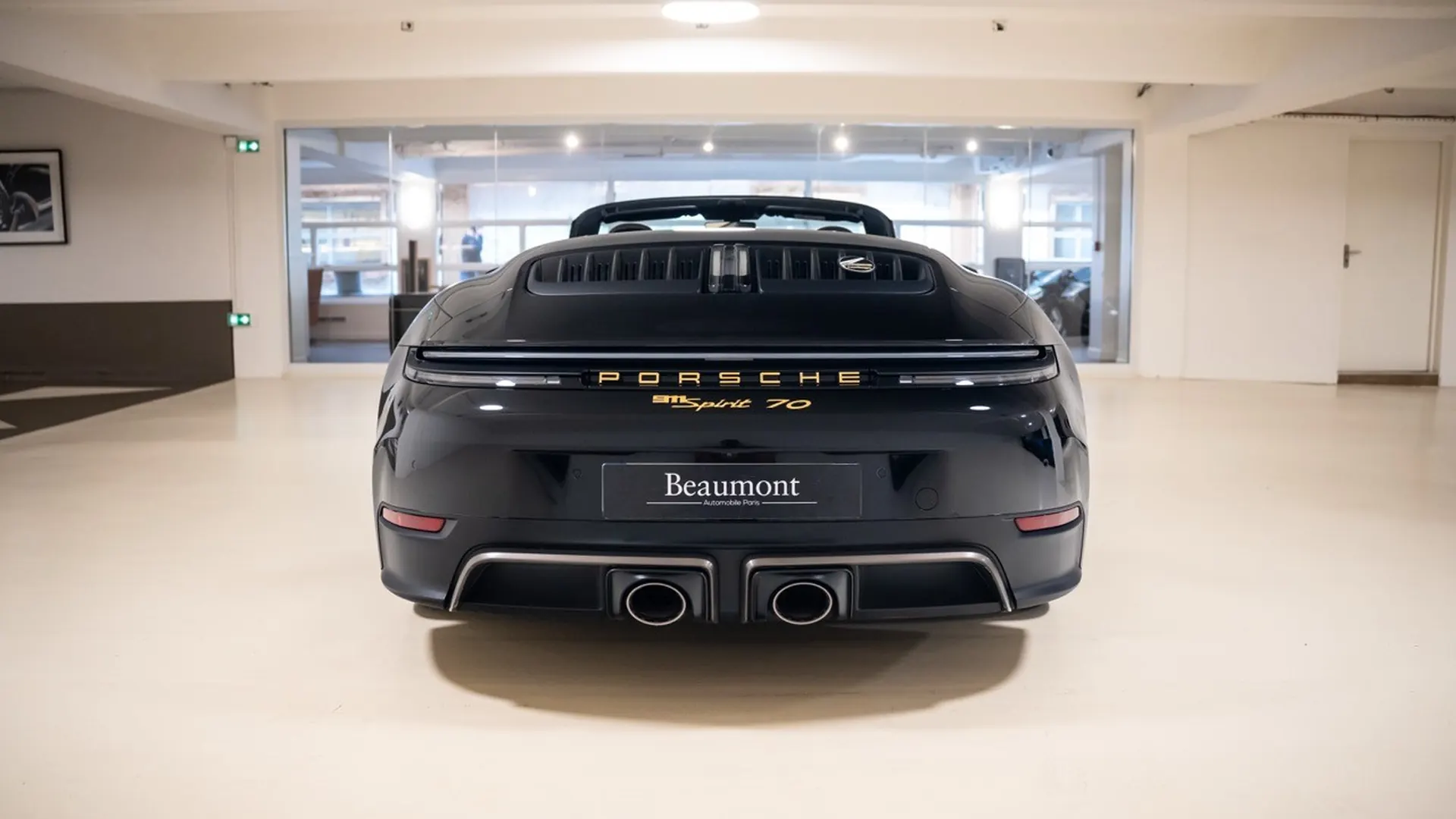 Porsche 992 — photo 16