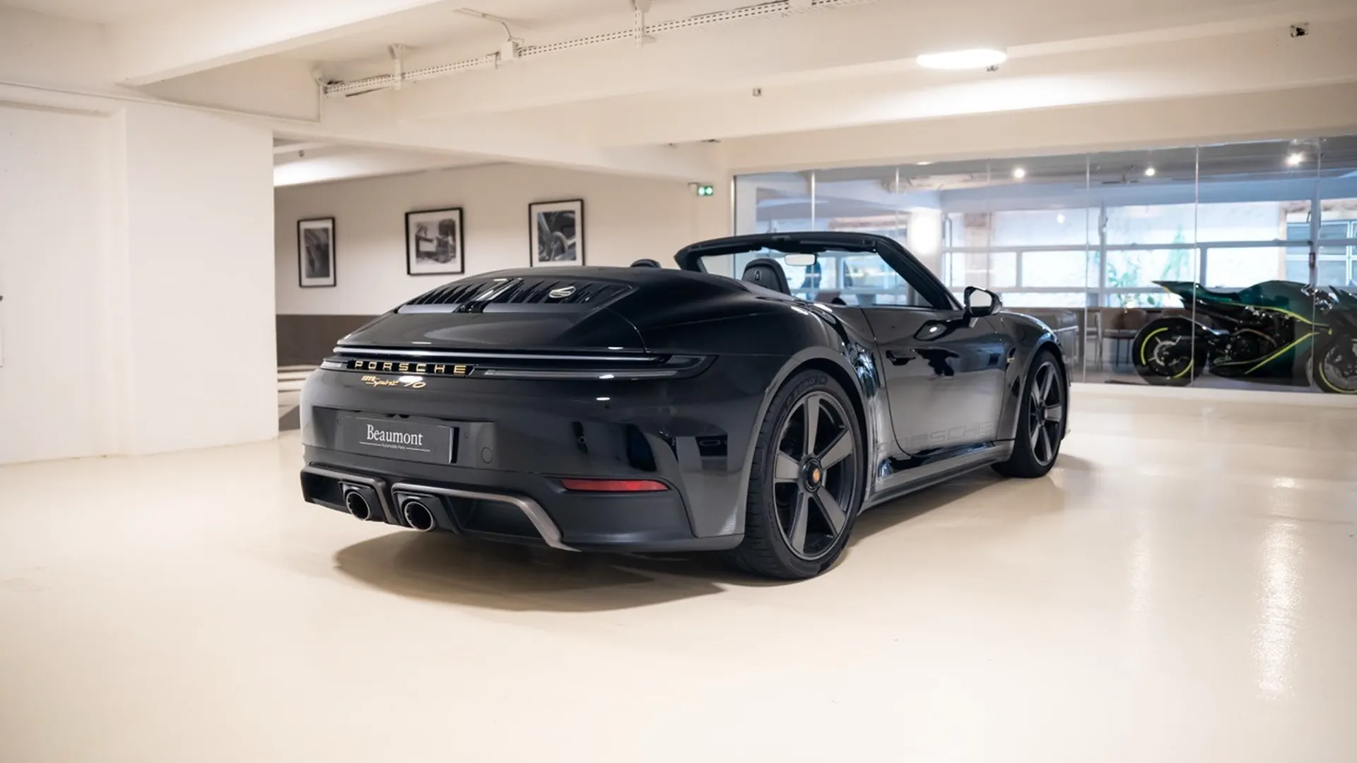 Porsche 992 — photo 15