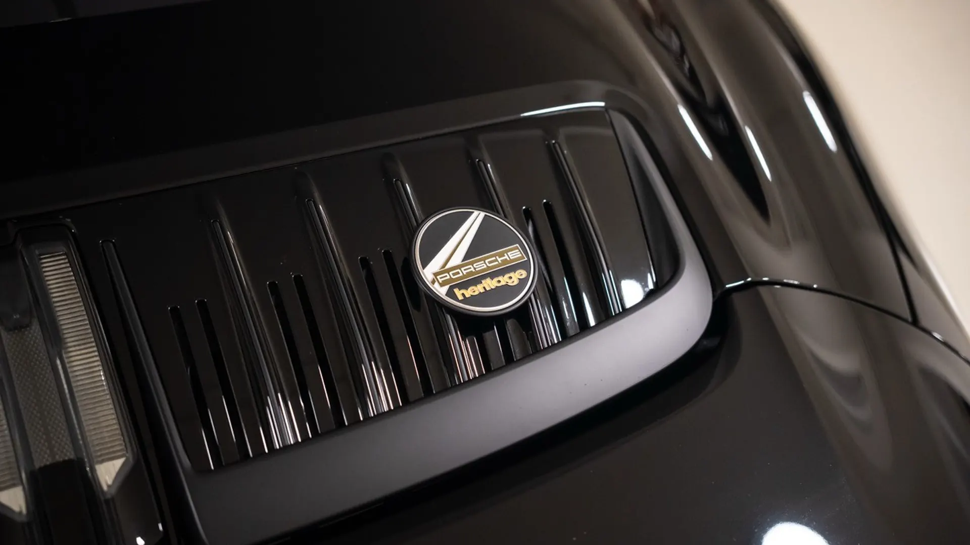 Porsche 992 — photo 19
