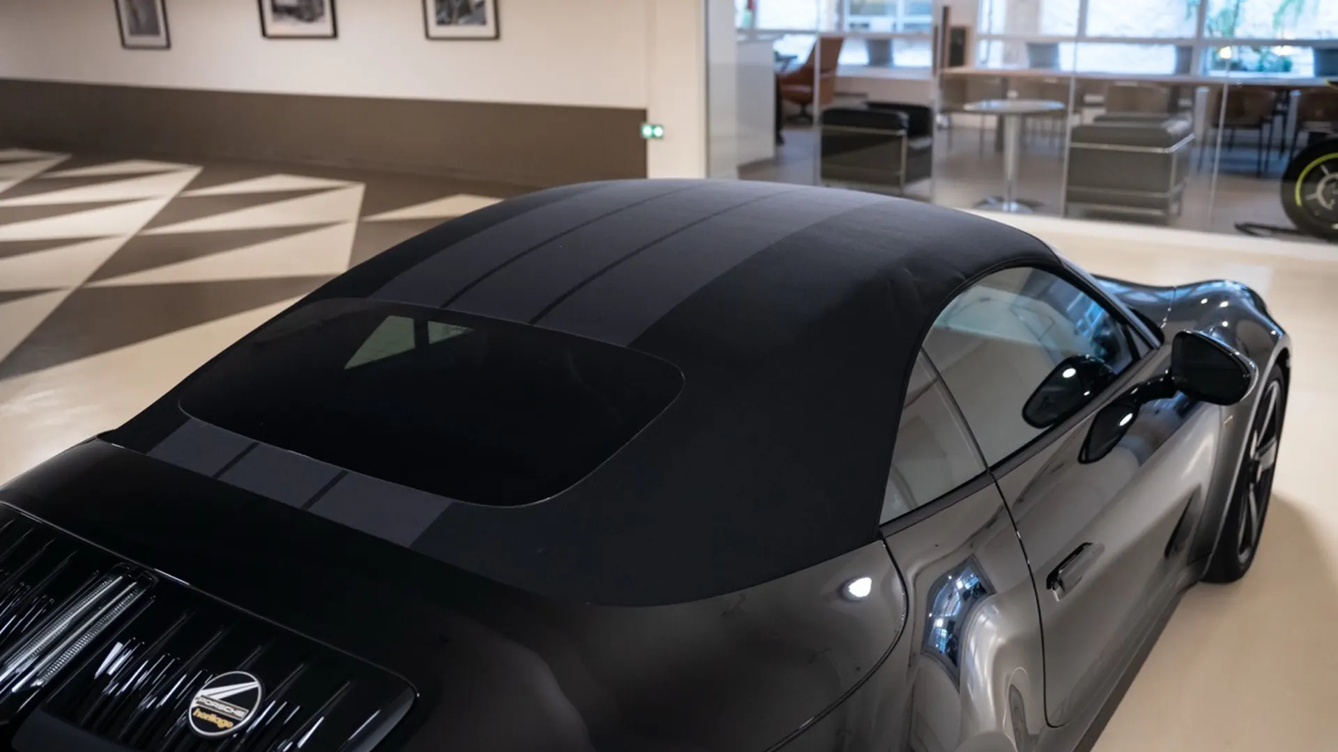 Porsche 992 — photo 4