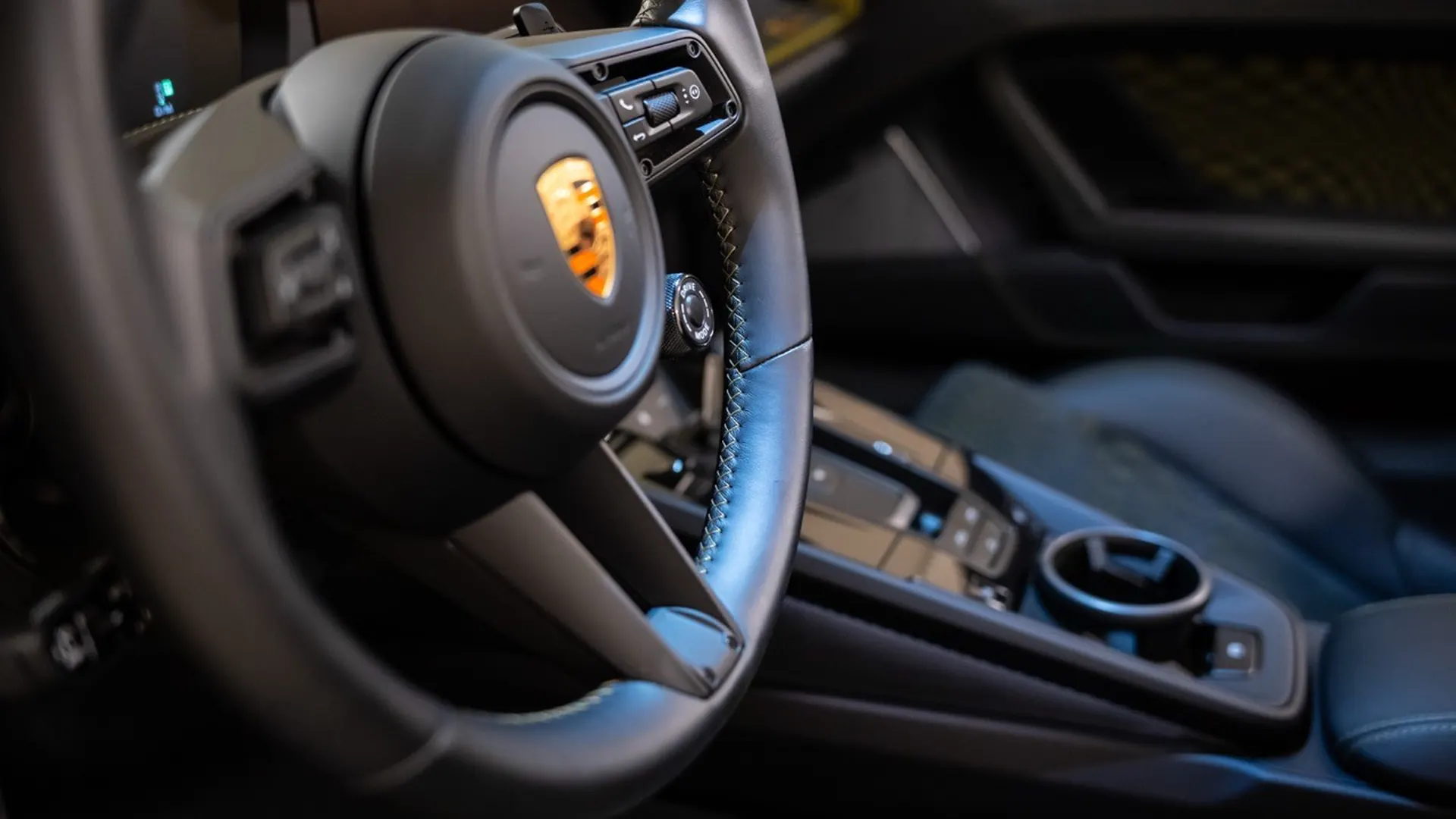 Porsche 992 — photo 28