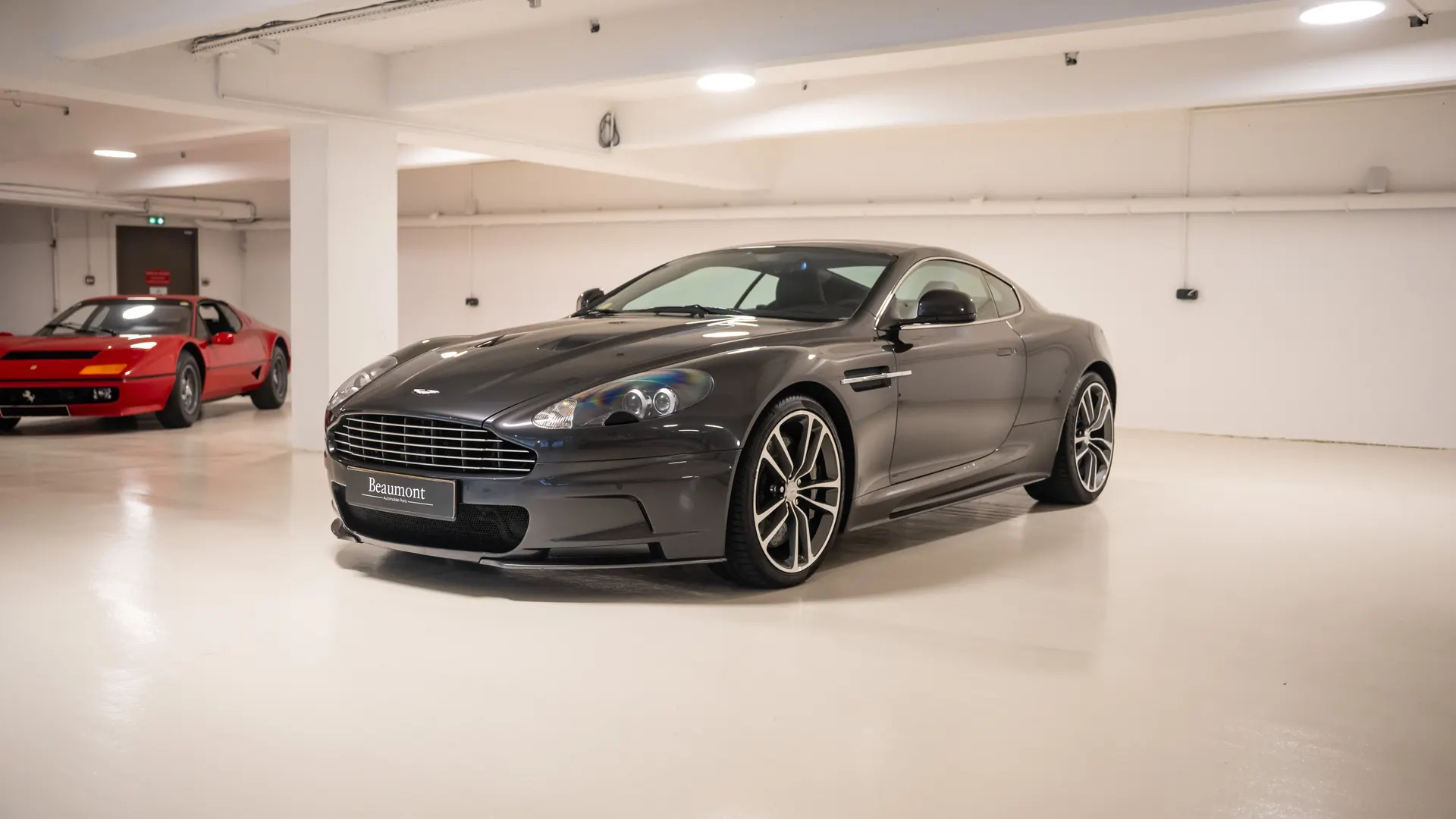 Aston Martin DBS — photo 37